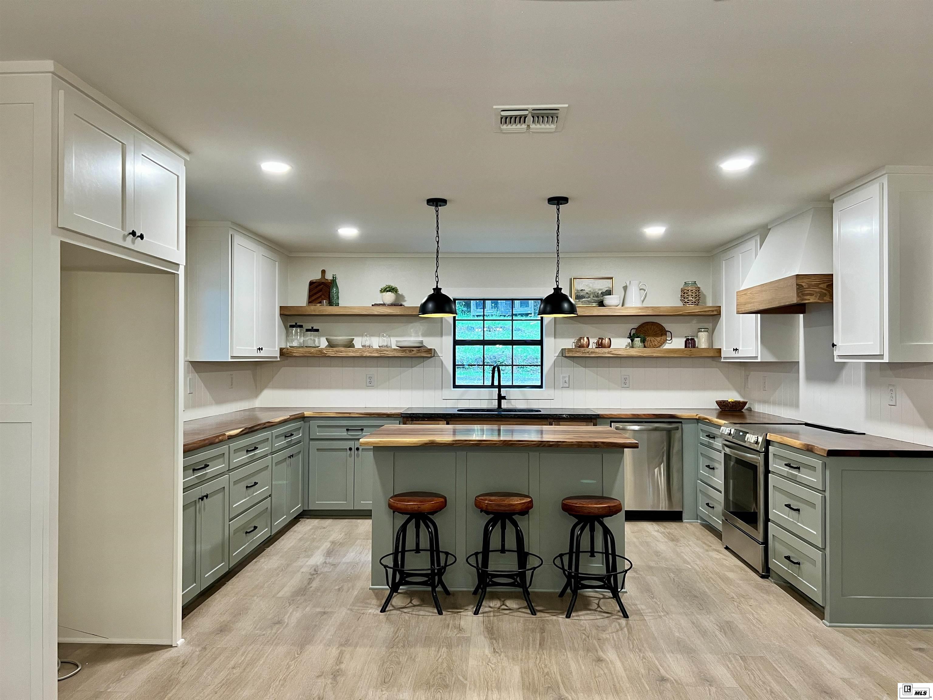 137 Donna Drive