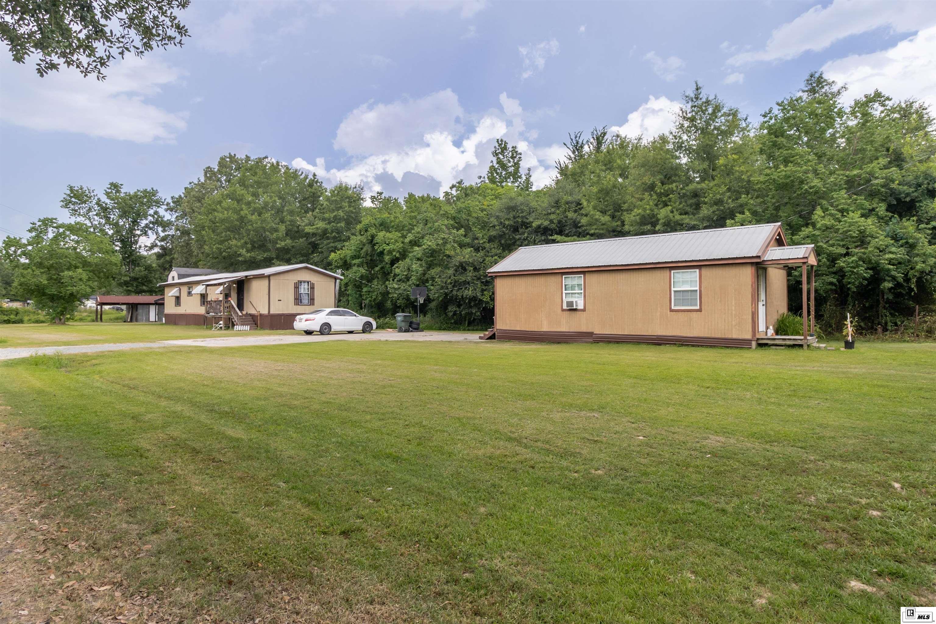 2112 Jonesboro Road 2114 & 2116 Jonesboro Rd