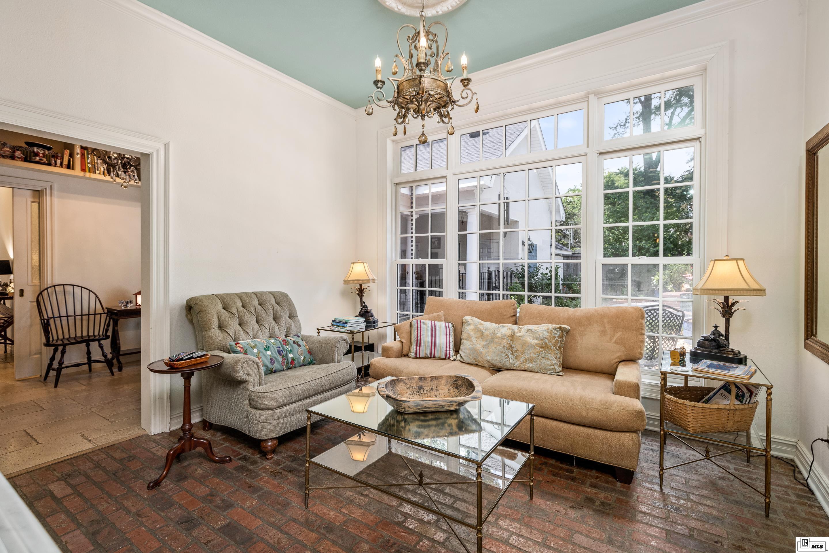 3009 Hunt Place