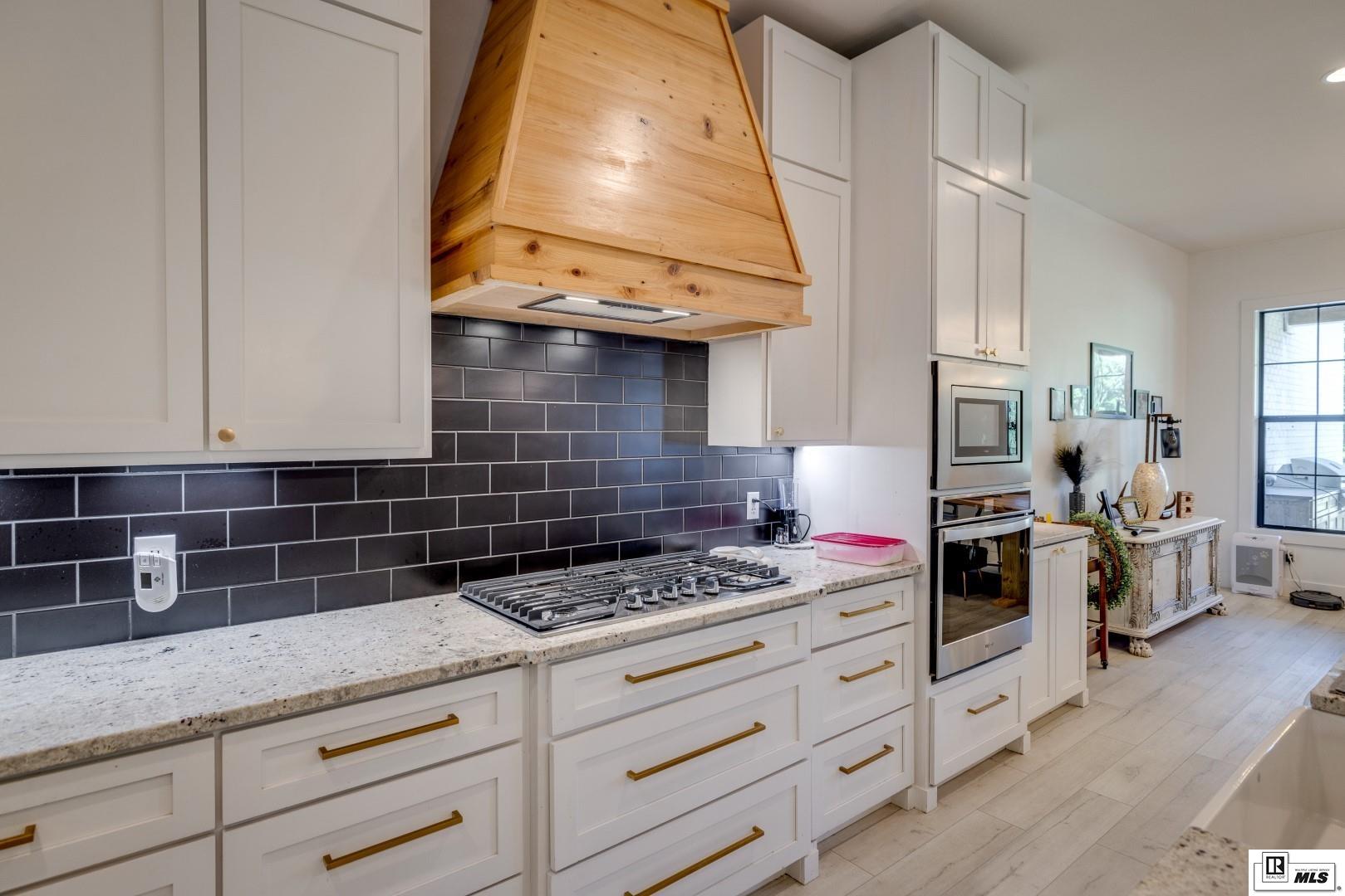 222 Ladelle Loop