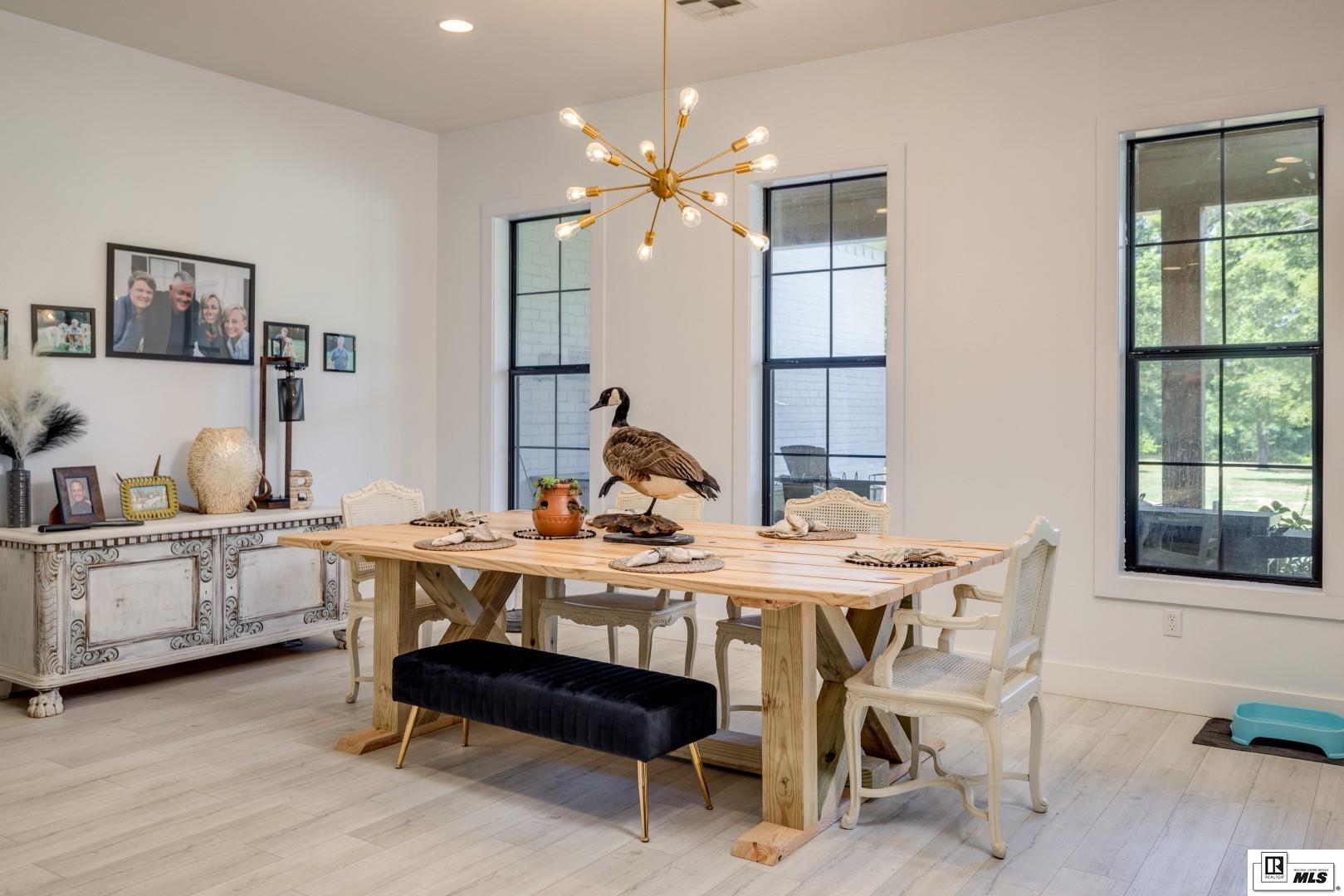 222 Ladelle Loop