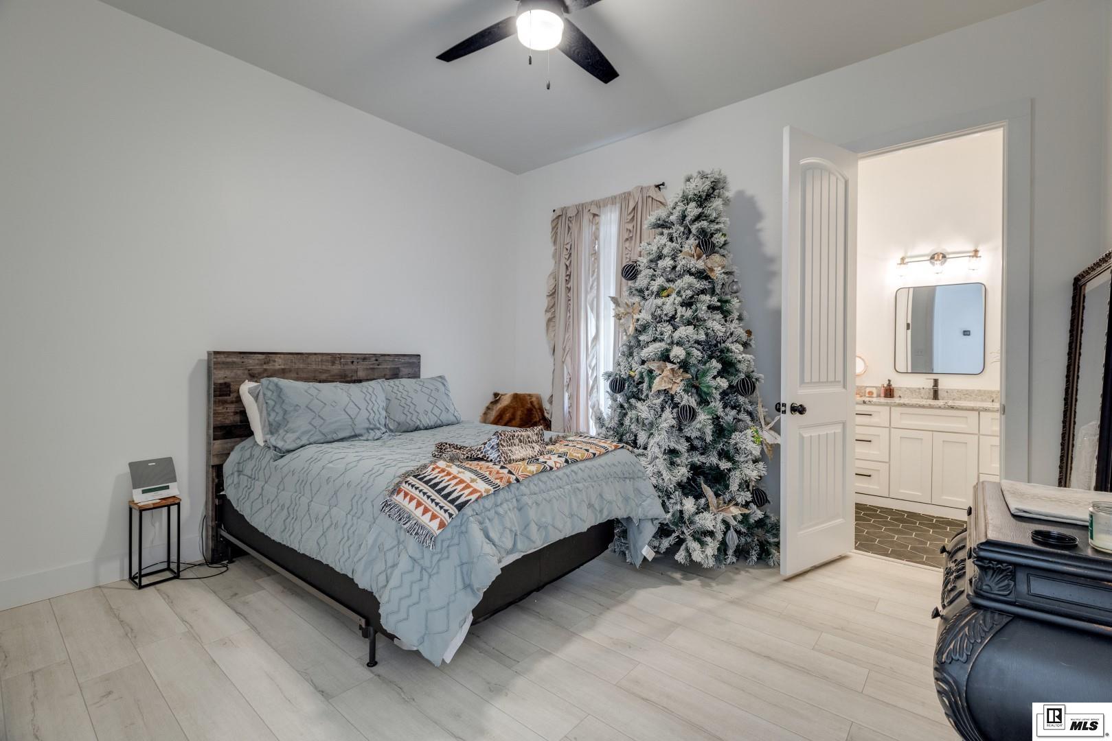 222 Ladelle Loop