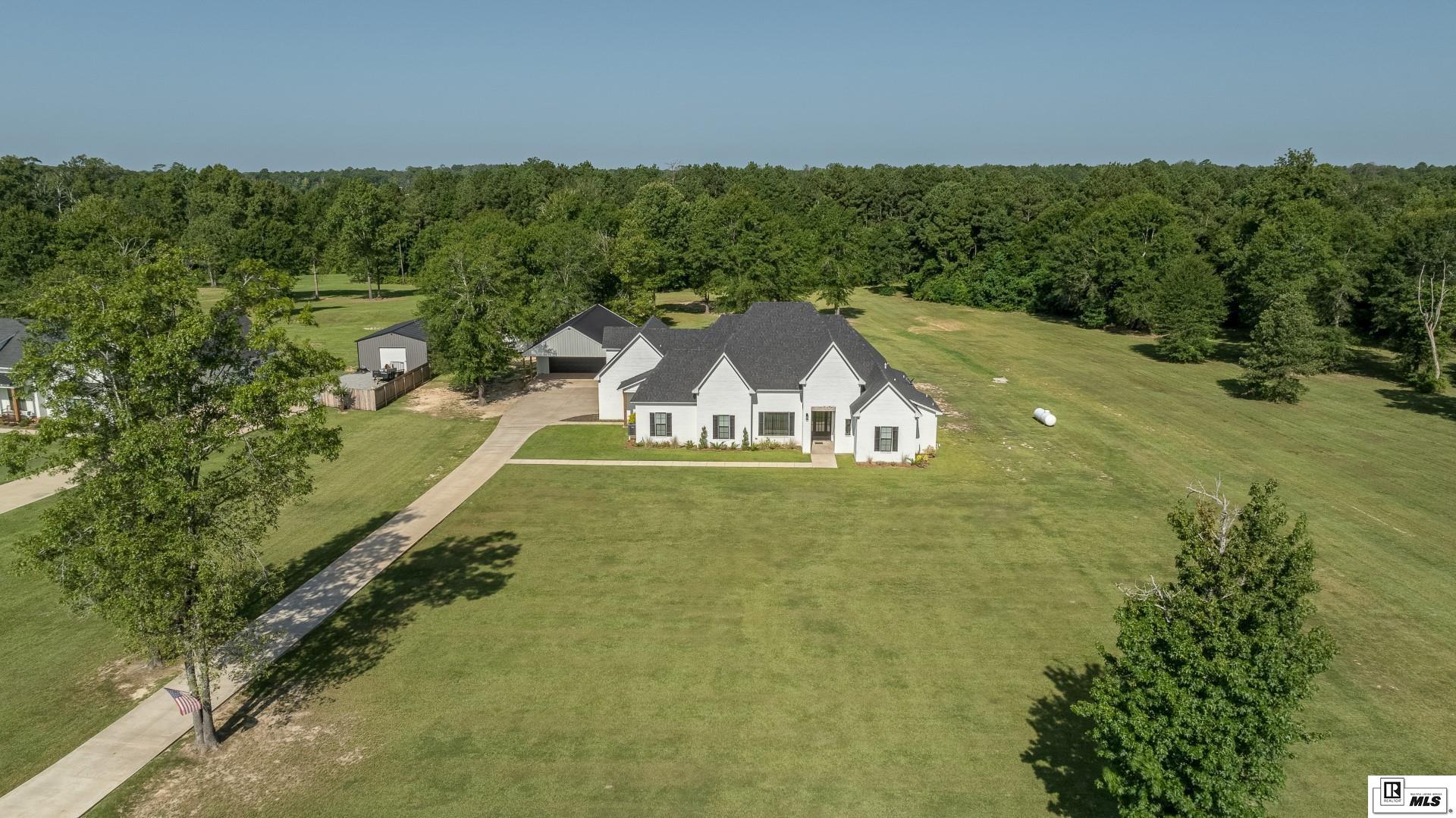 222 Ladelle Loop