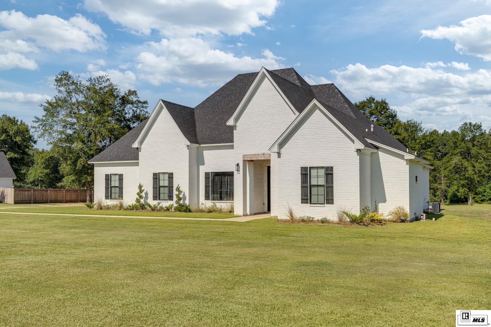 222 Ladelle Loop