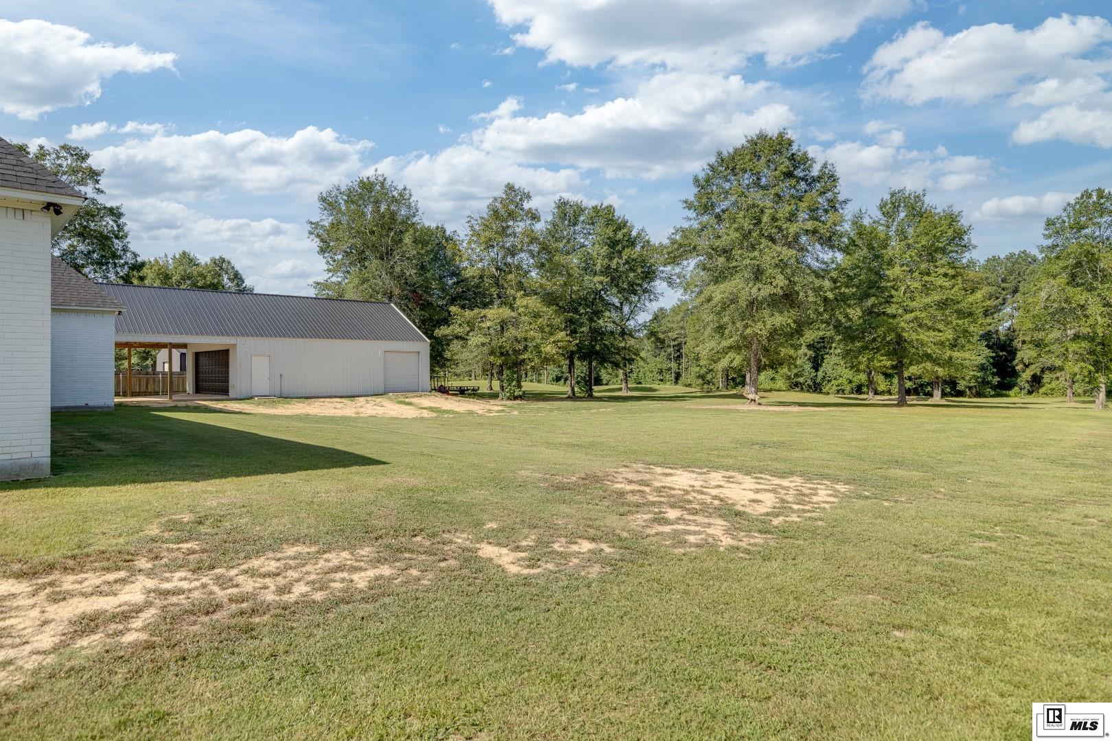 222 Ladelle Loop