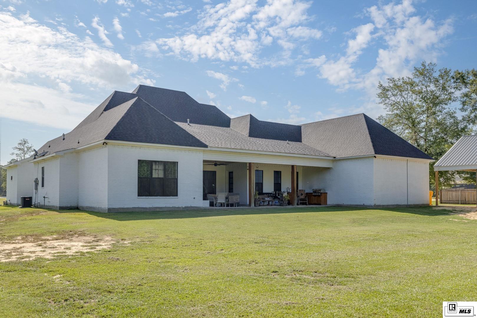 222 Ladelle Loop