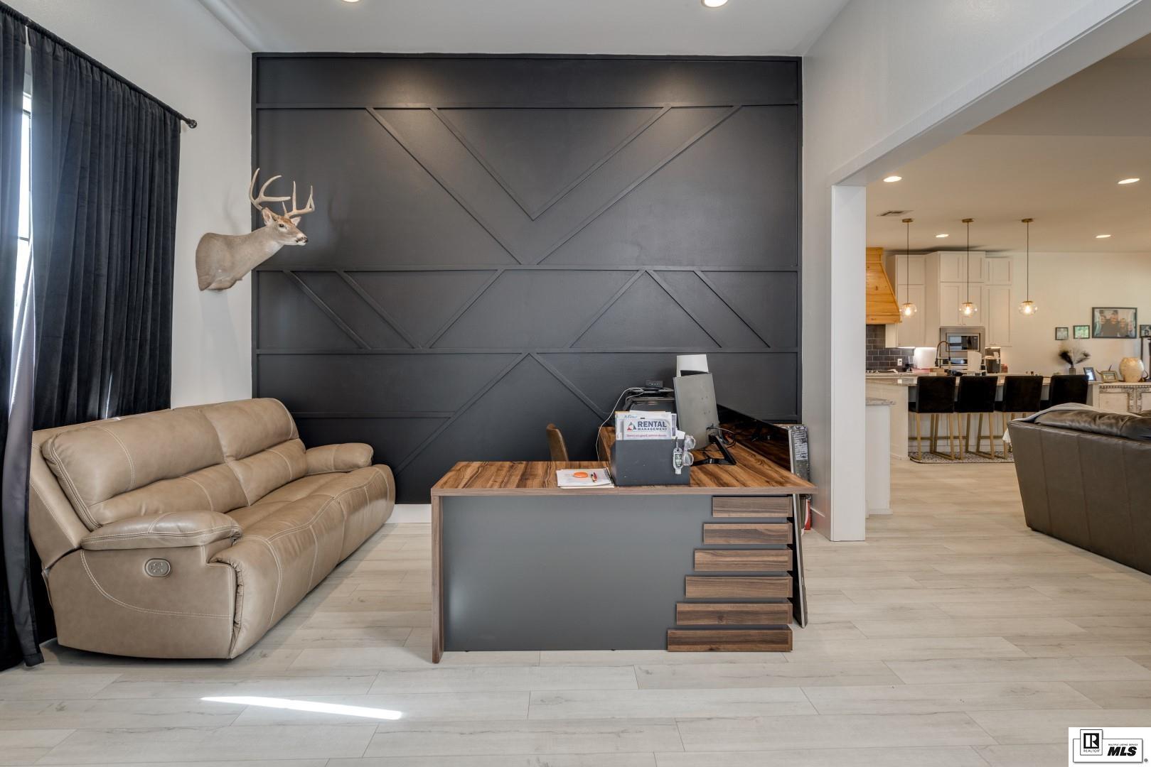 222 Ladelle Loop