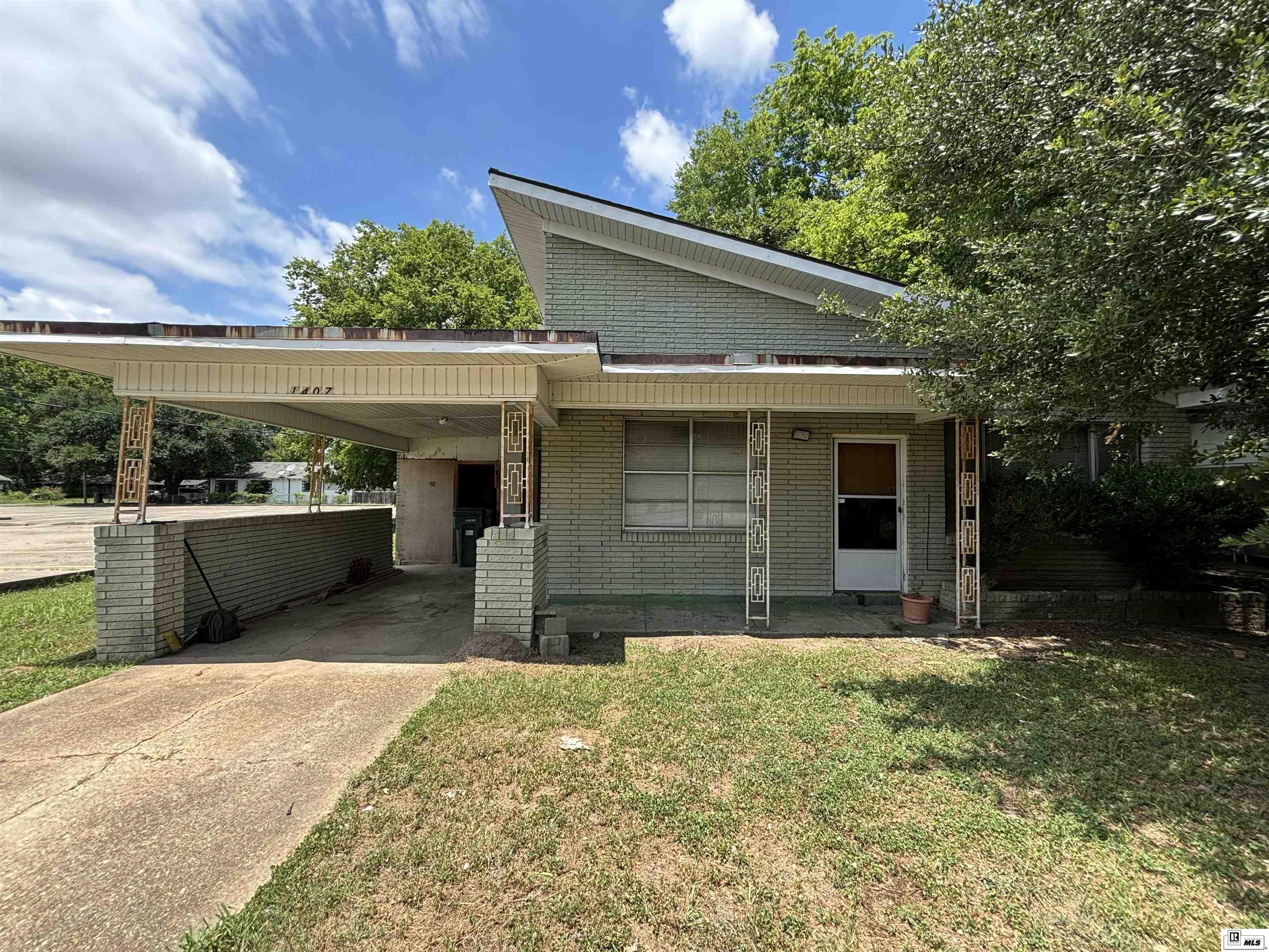 1407 Dilling Street