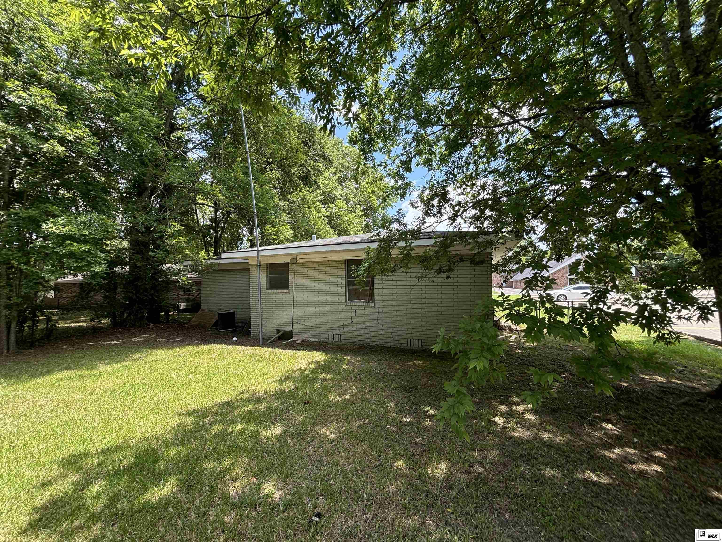 1407 Dilling Street