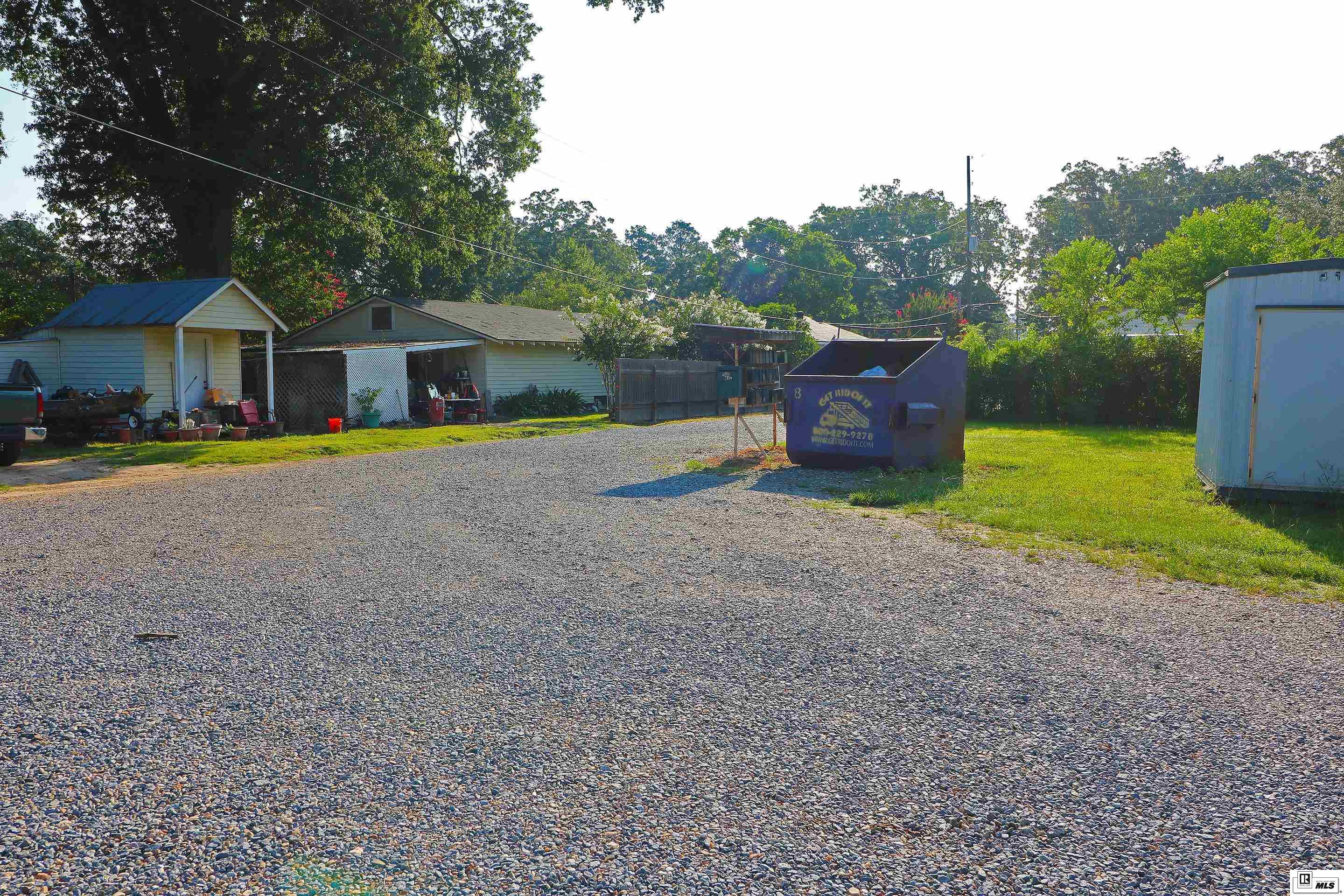 1103 Warren Drive 1005 Warren Dr.