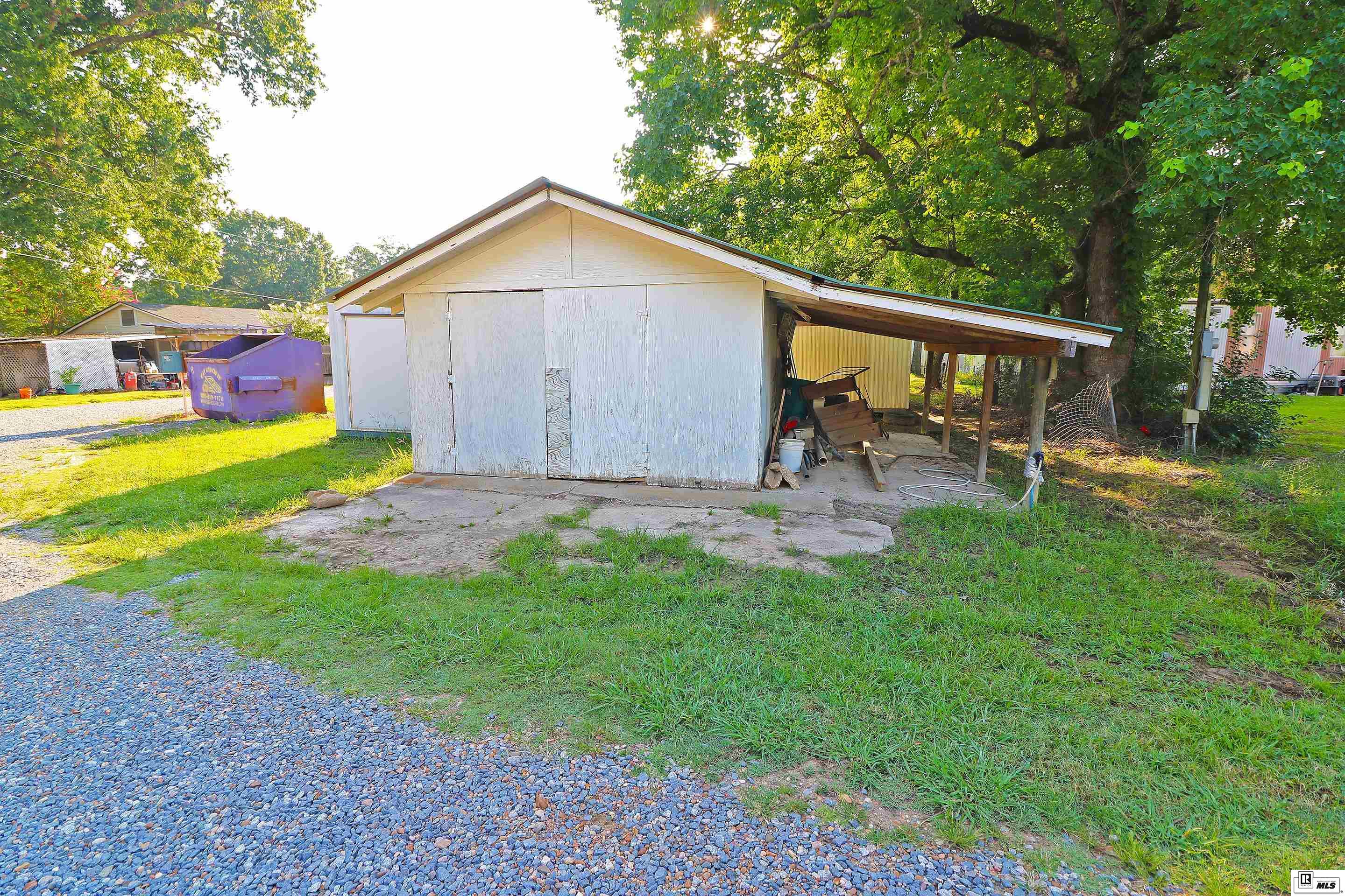 1103 Warren Drive 1005 Warren Dr.