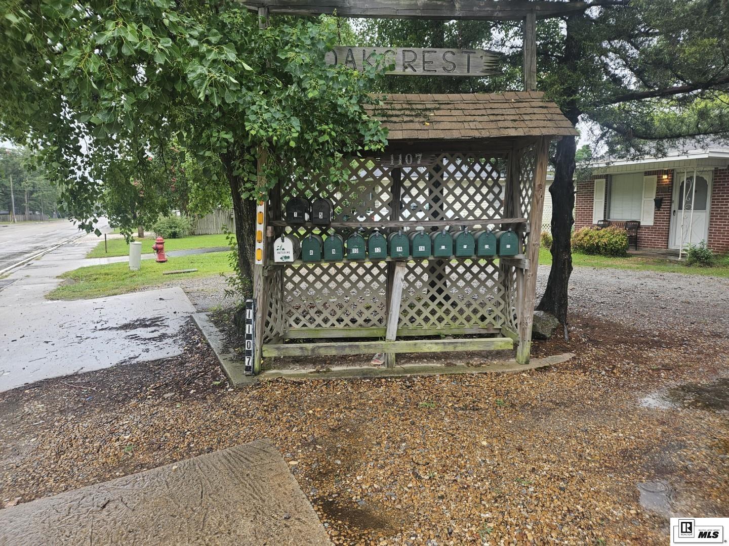 1107 Warren Drive