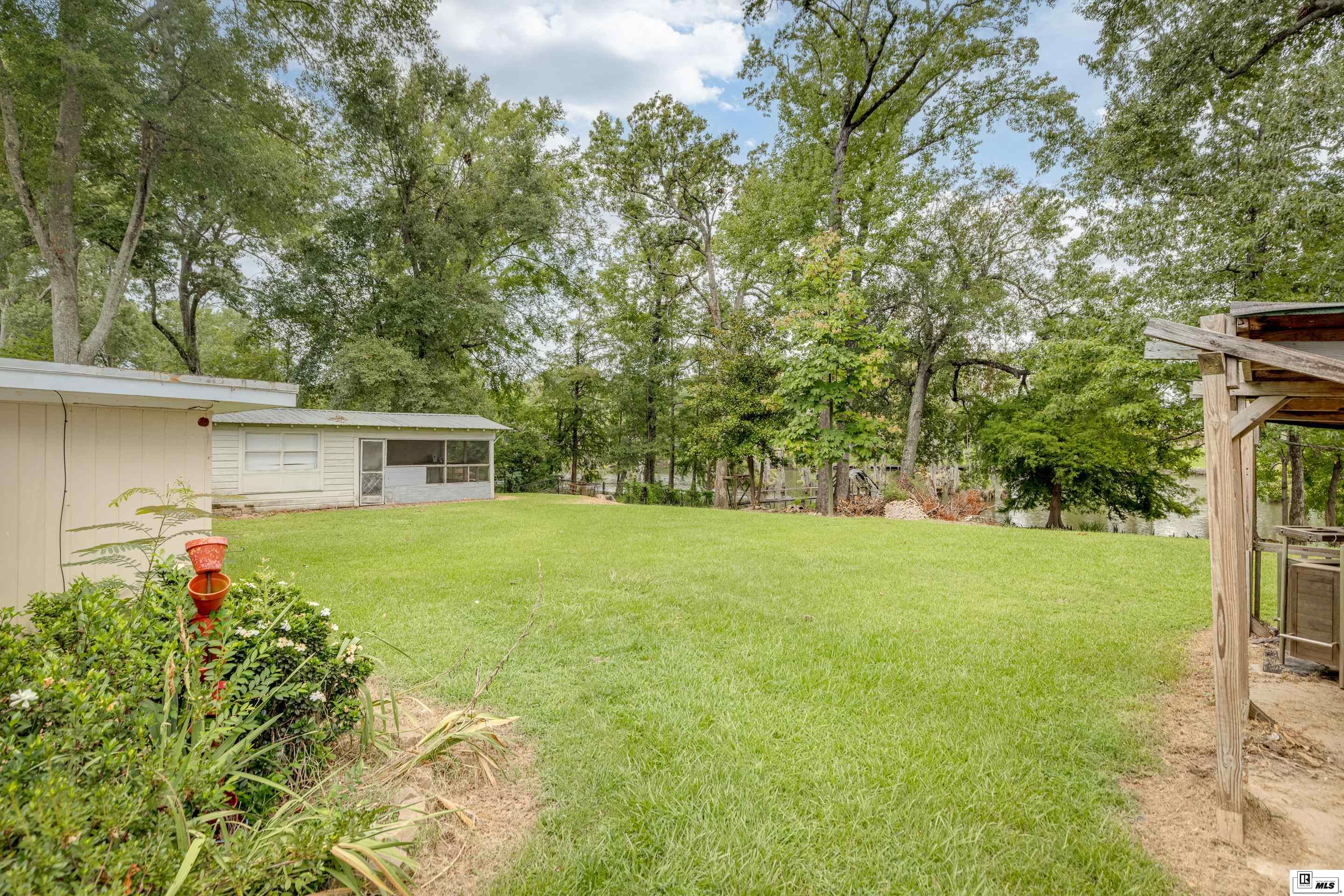 509 Lakeshore Drive