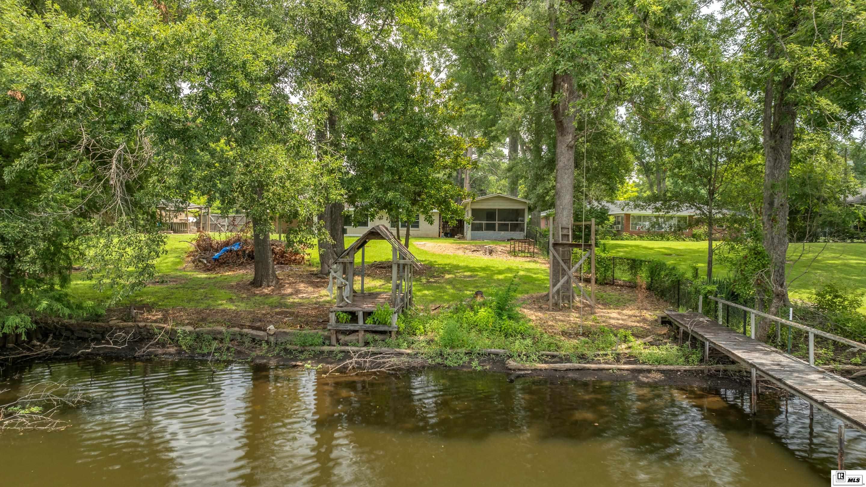 509 Lakeshore Drive