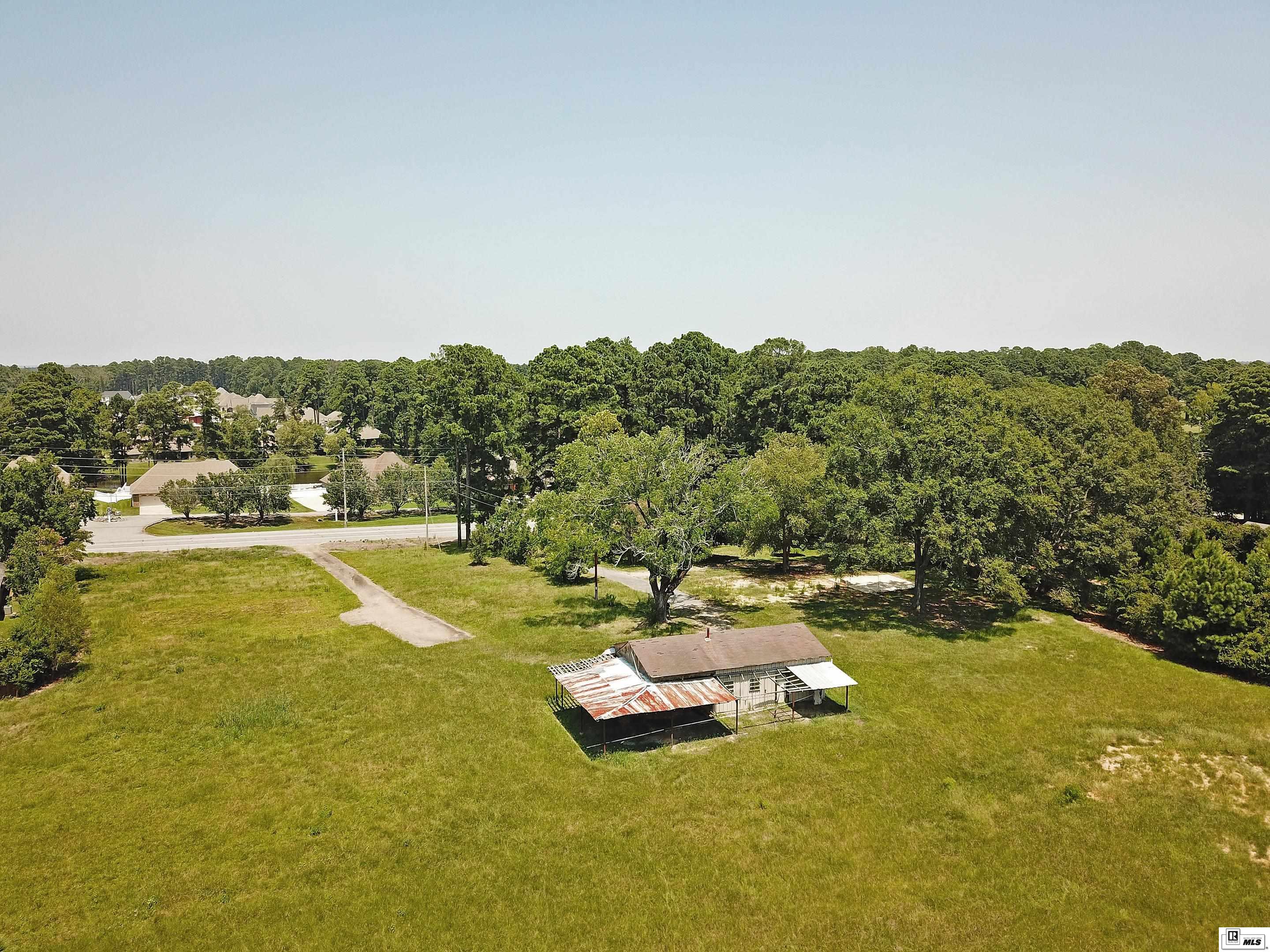 3015 Arkansas Road