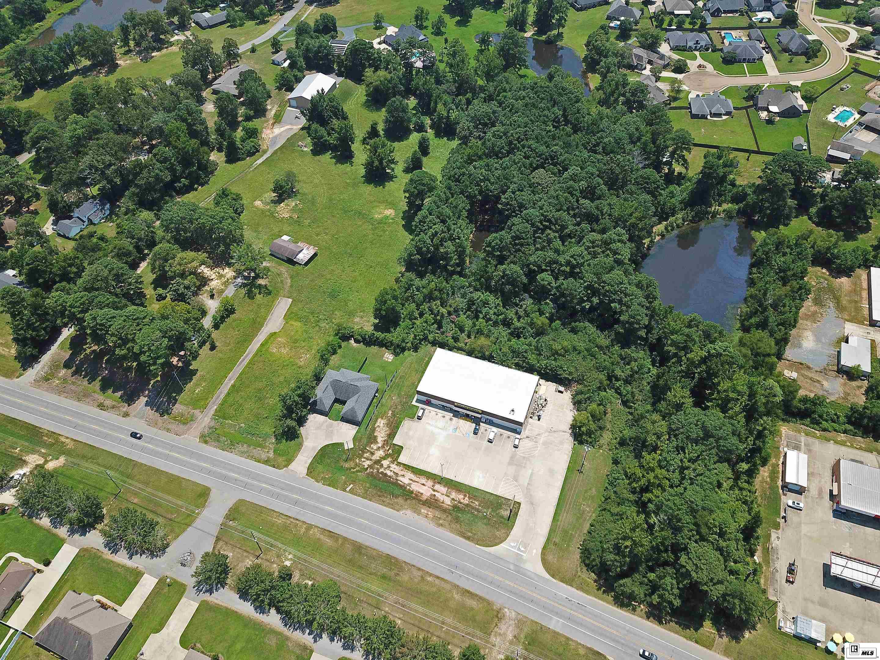 3015 Arkansas Road