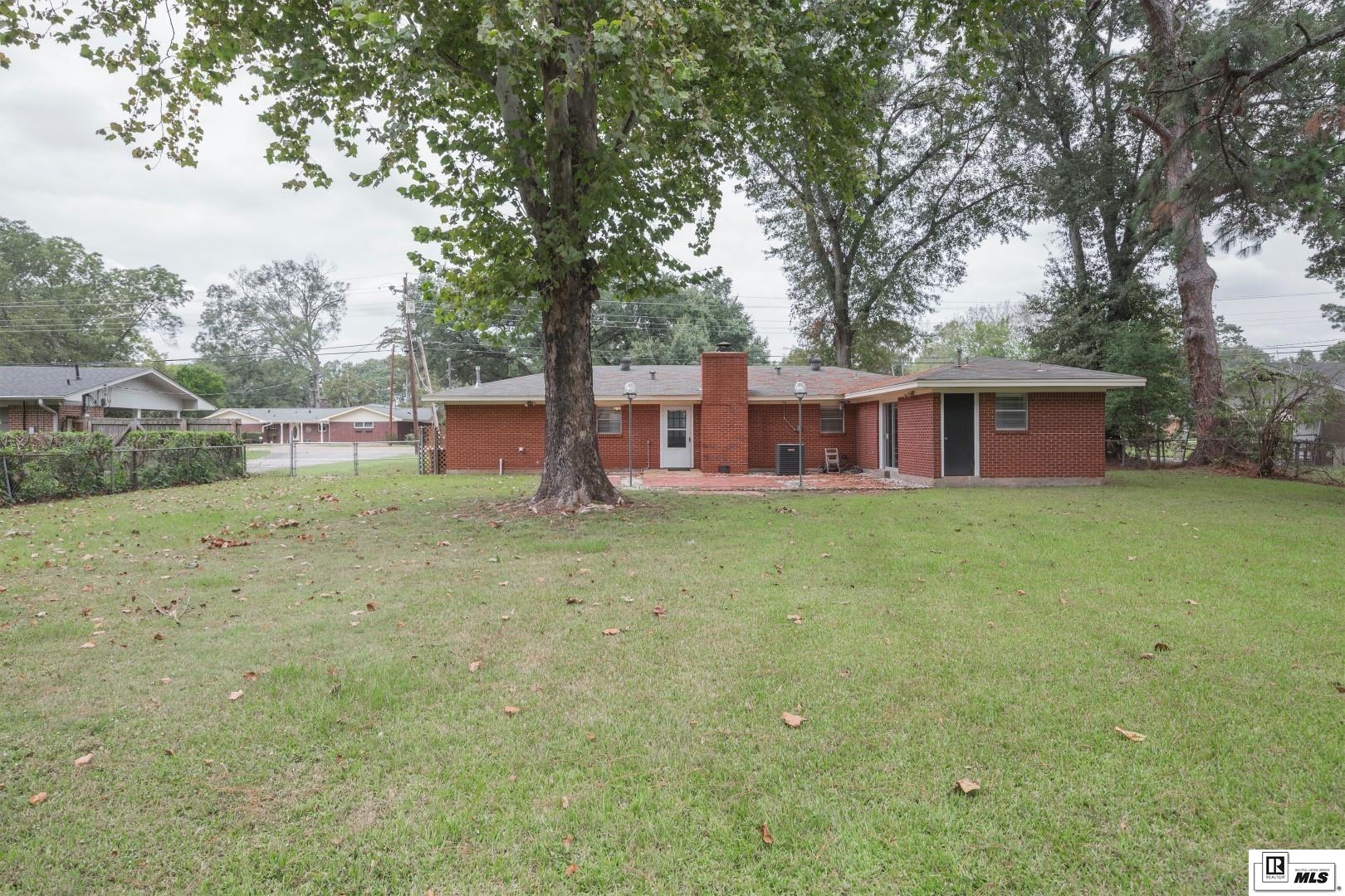 736 Bayou Shore Drive