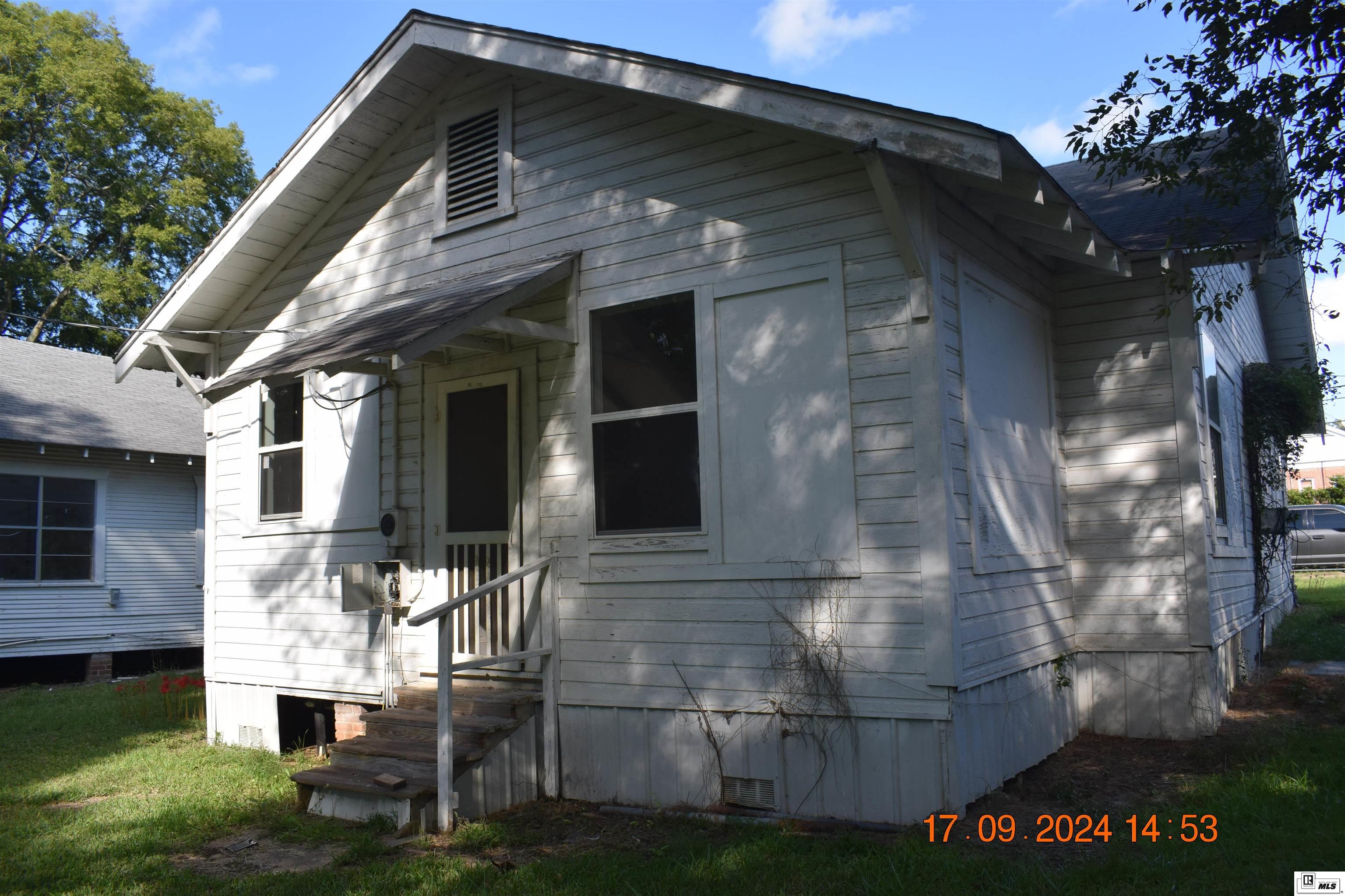 201 Walnut Avenue