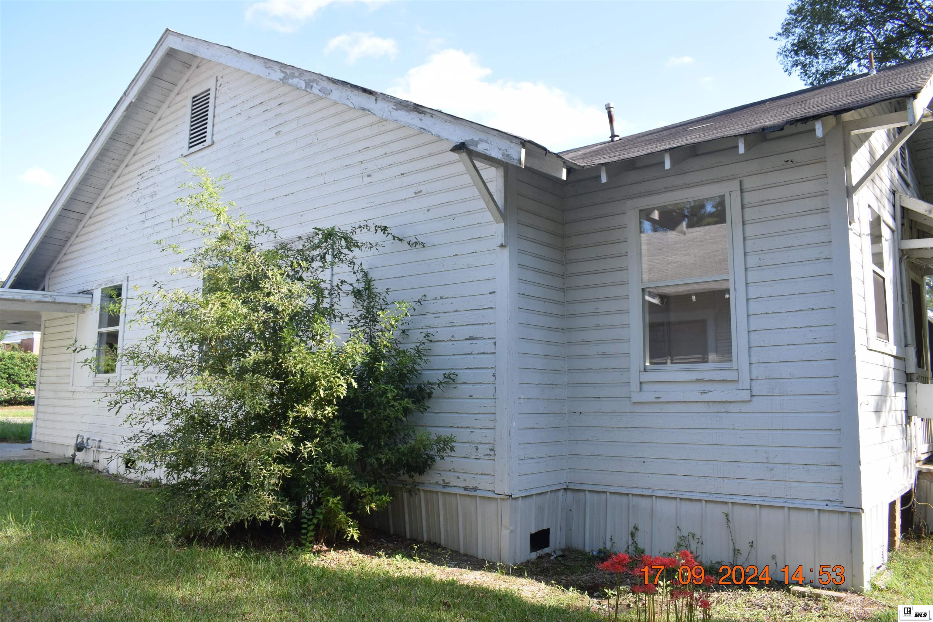 201 Walnut Avenue