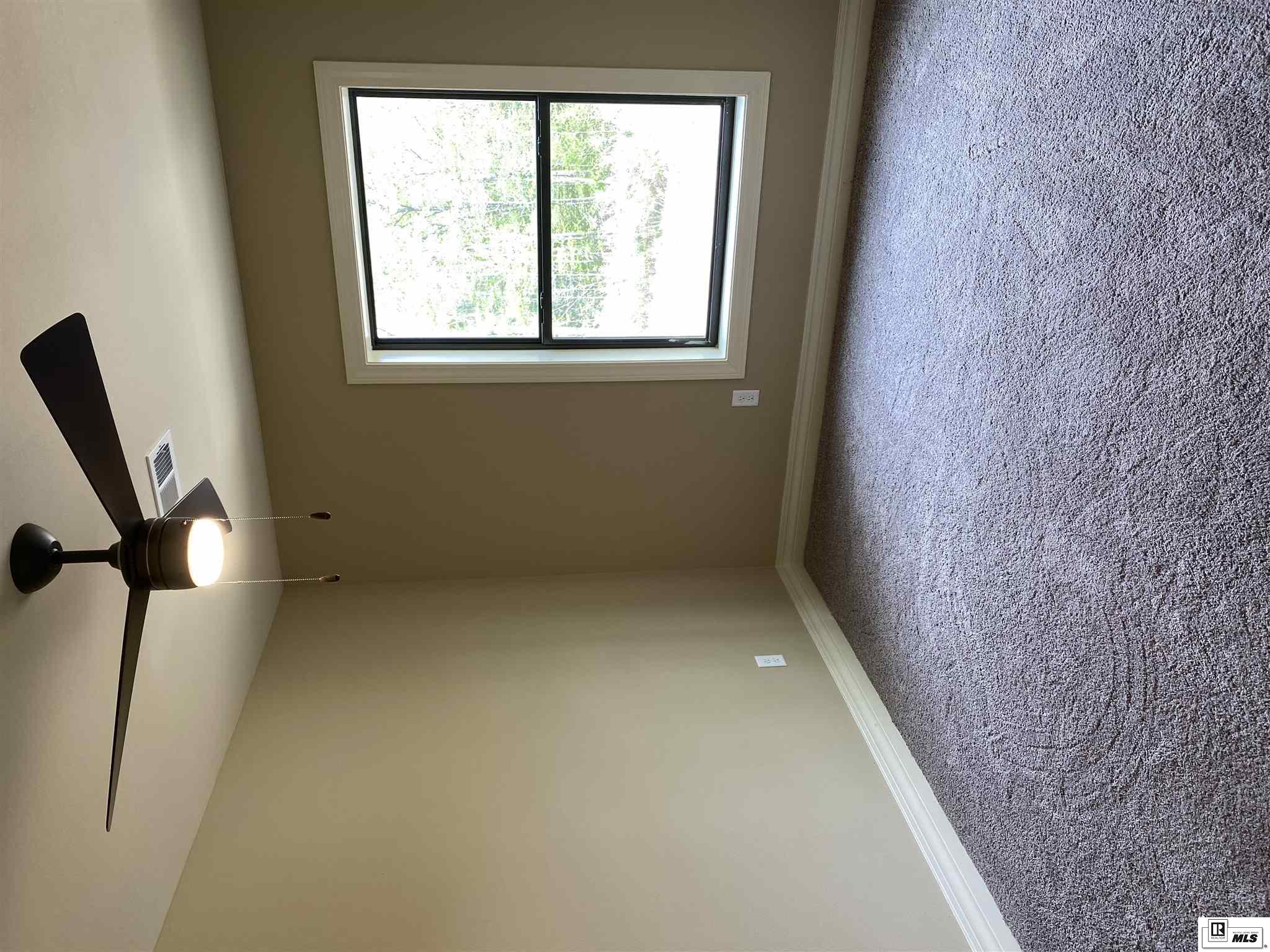 112 Perris Place Drive