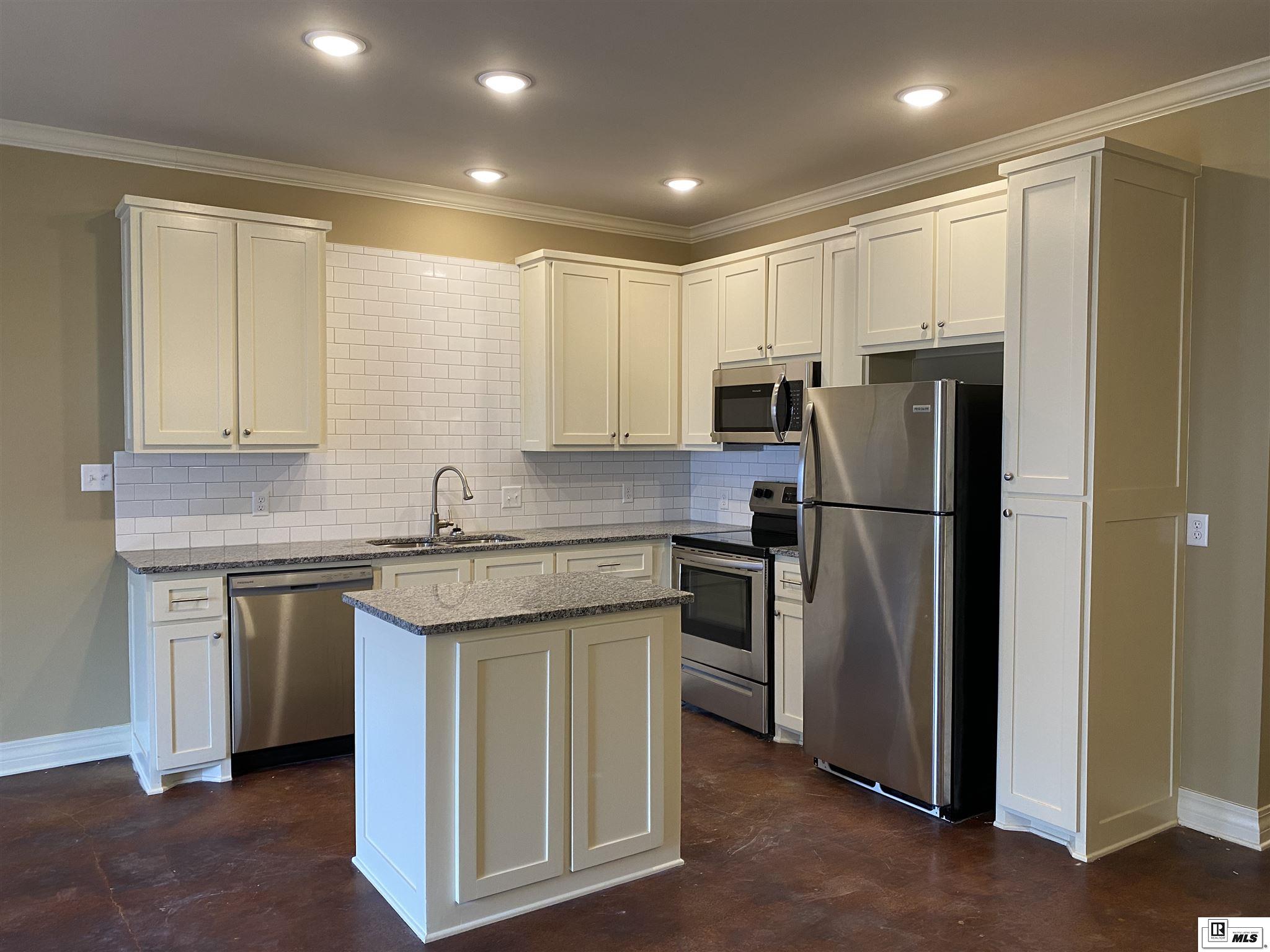 112 Perris Place Drive