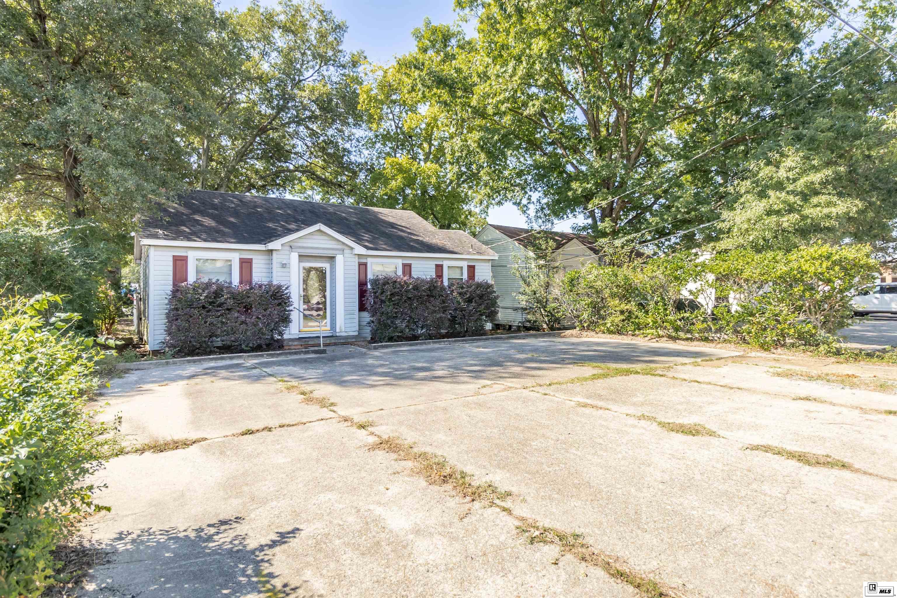 203 Lincoln Street