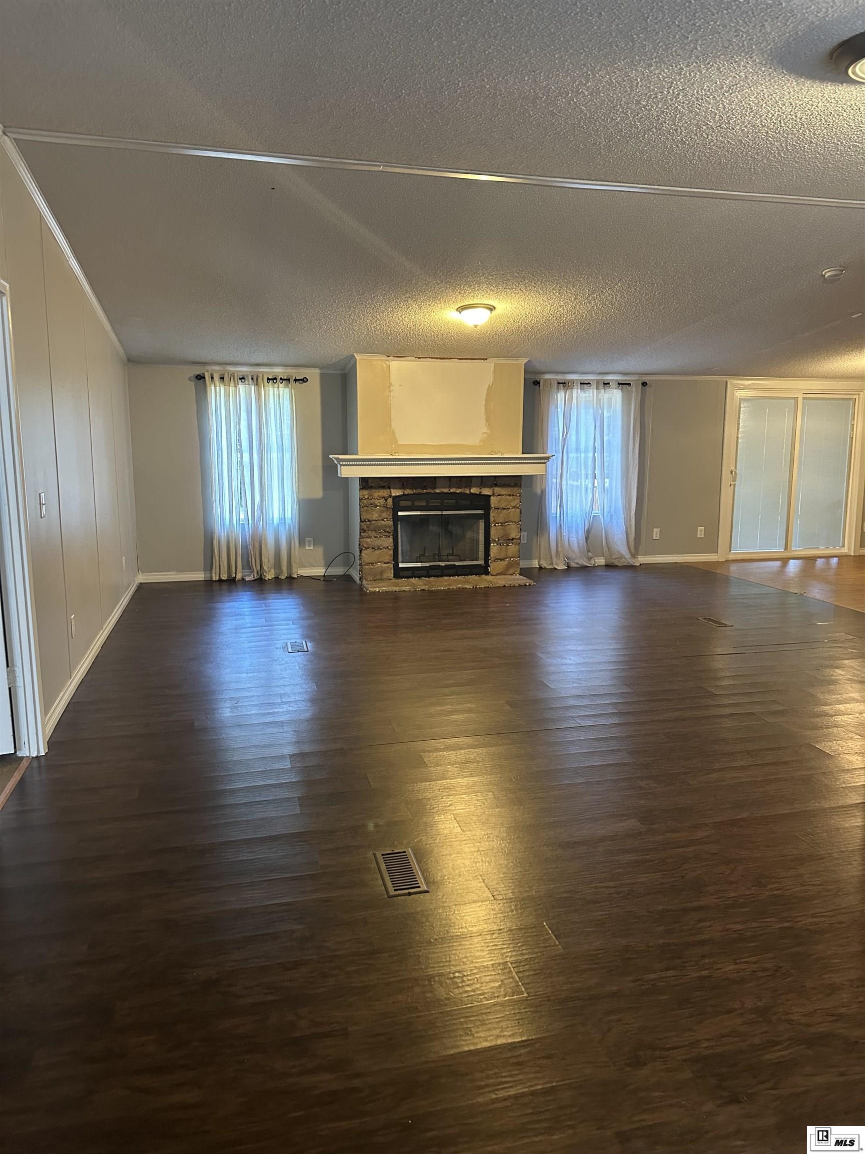 3048 Highway 563