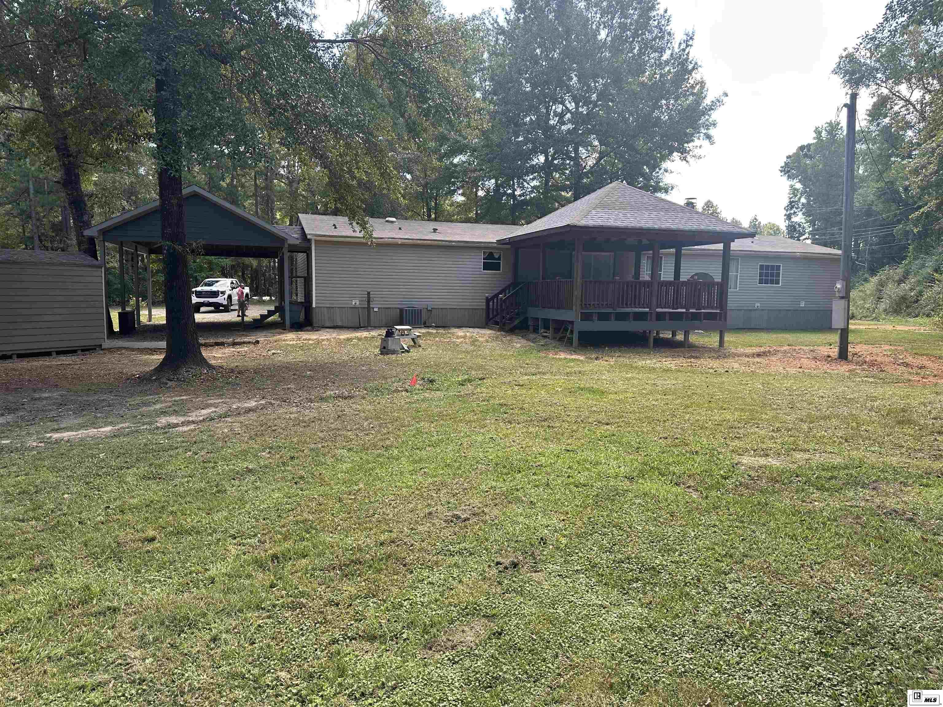 3048 Highway 563