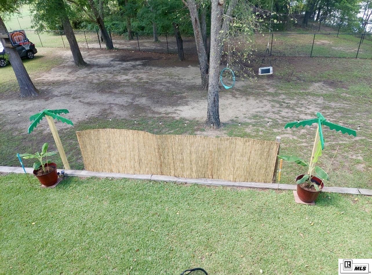 305 River Oaks Drive Extension