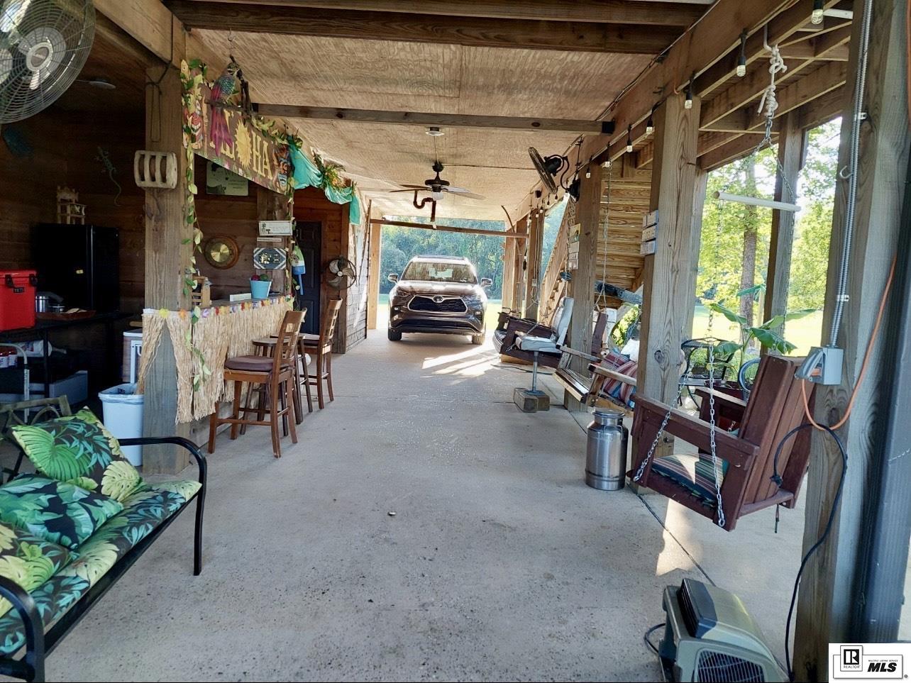 305 River Oaks Drive Extension
