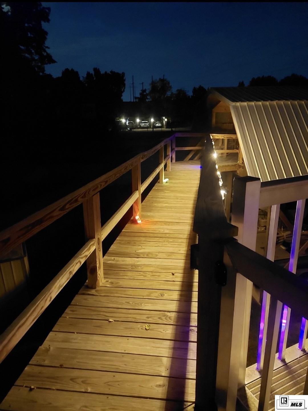 305 River Oaks Drive Extension
