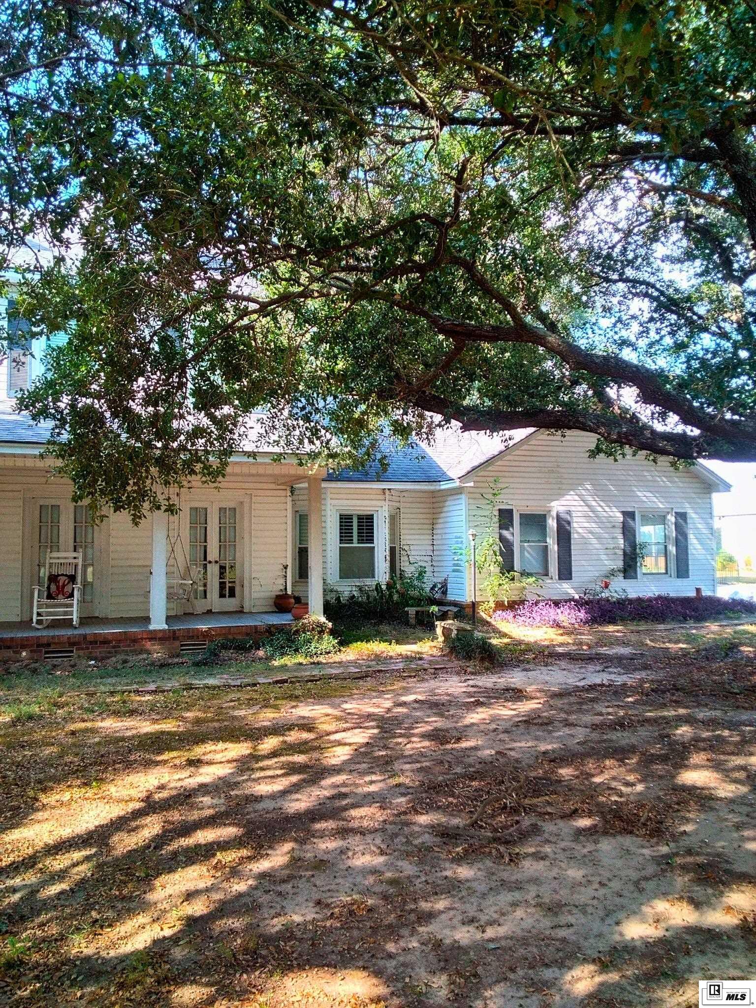 6388 Highway 17