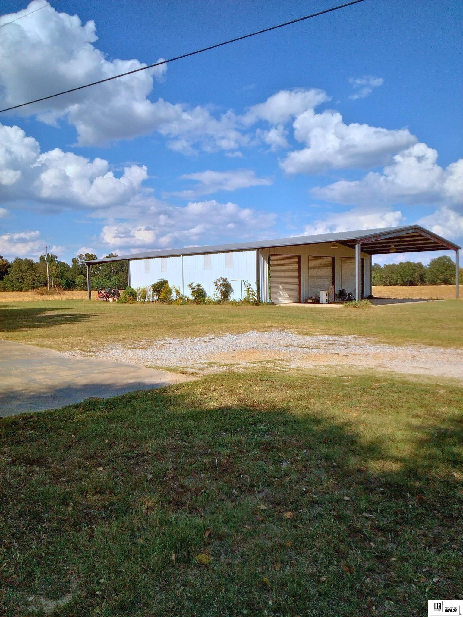 6388 Highway 17
