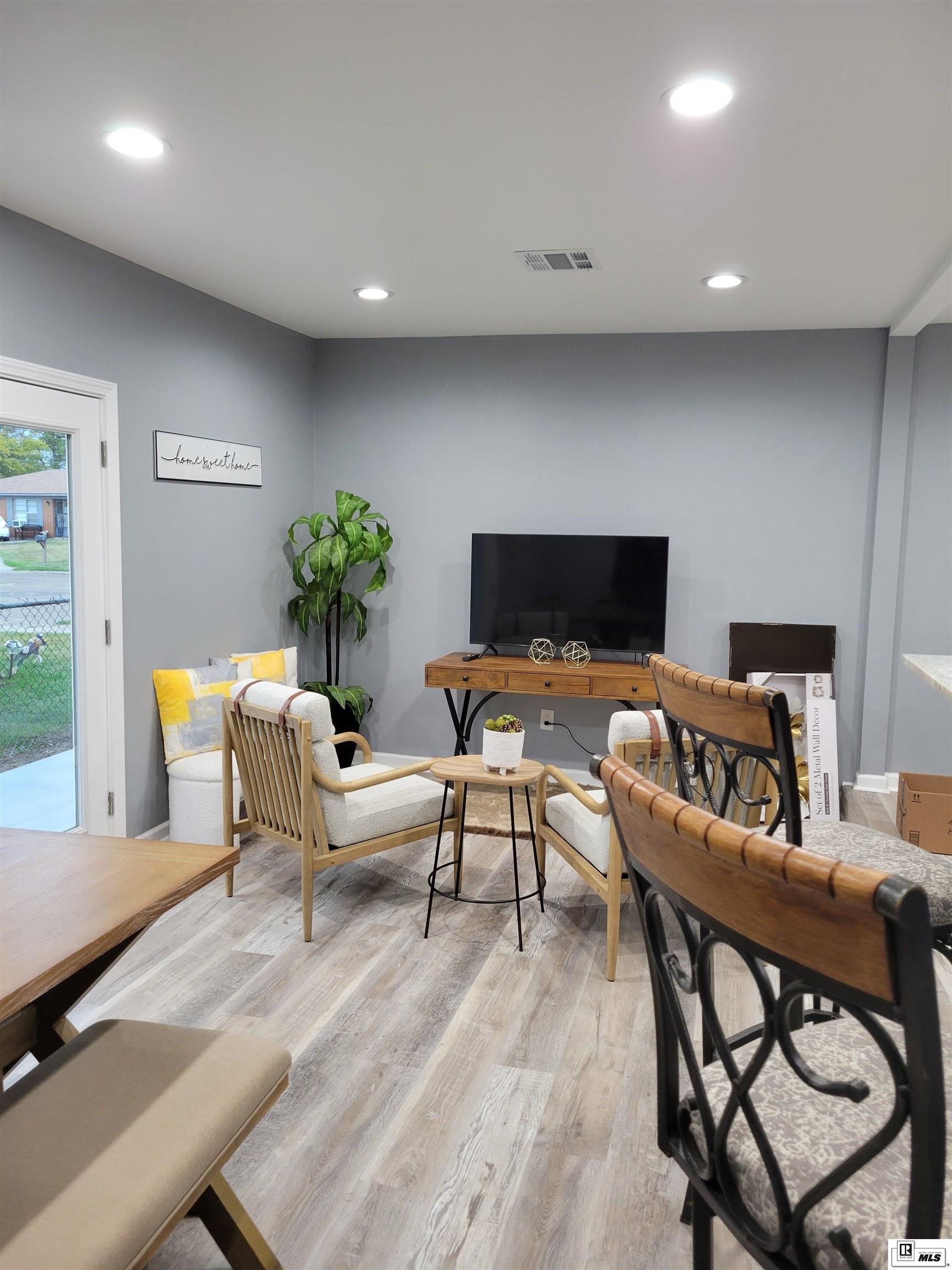 27 Woodberry Drive