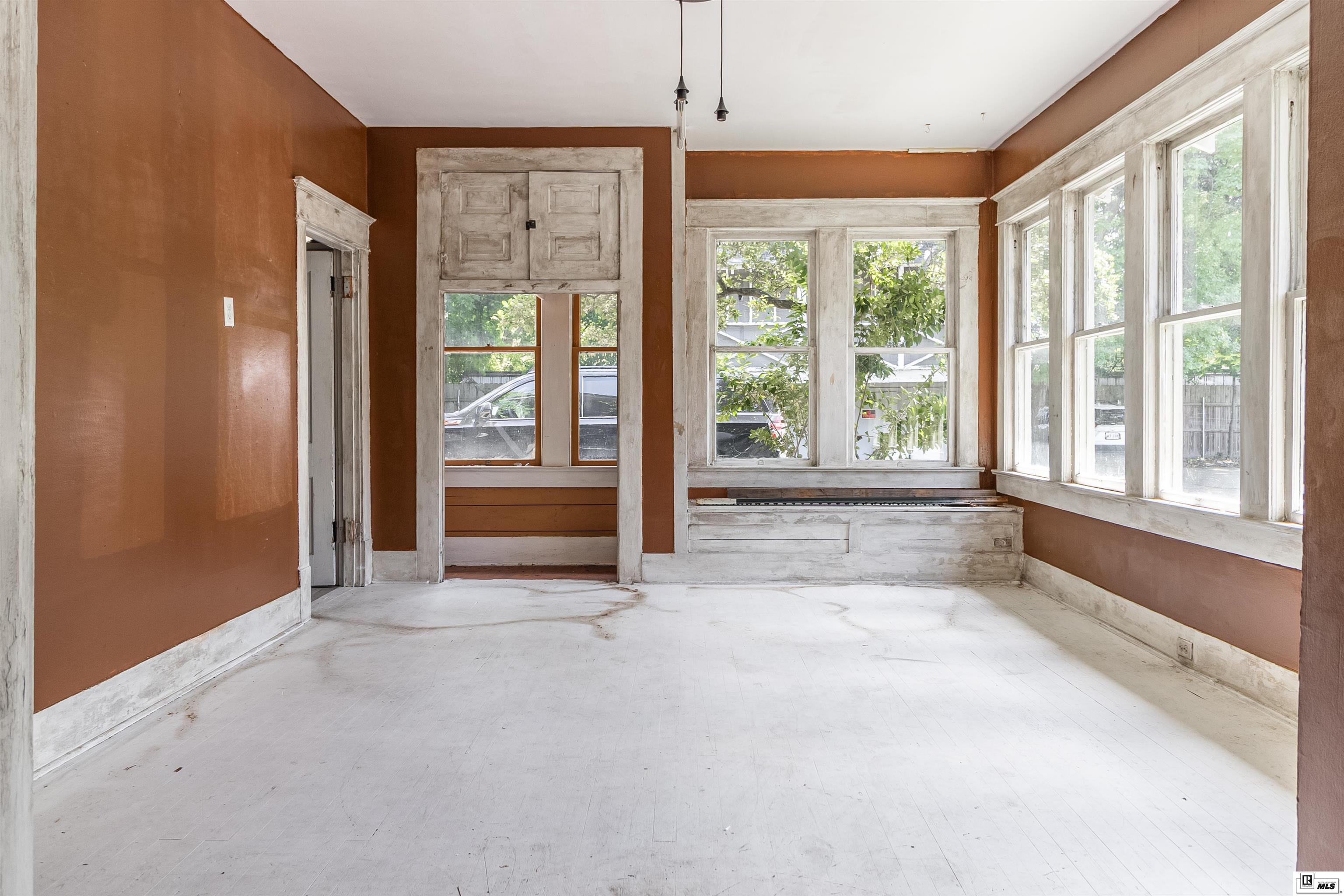 1006/1008 3rd  Street