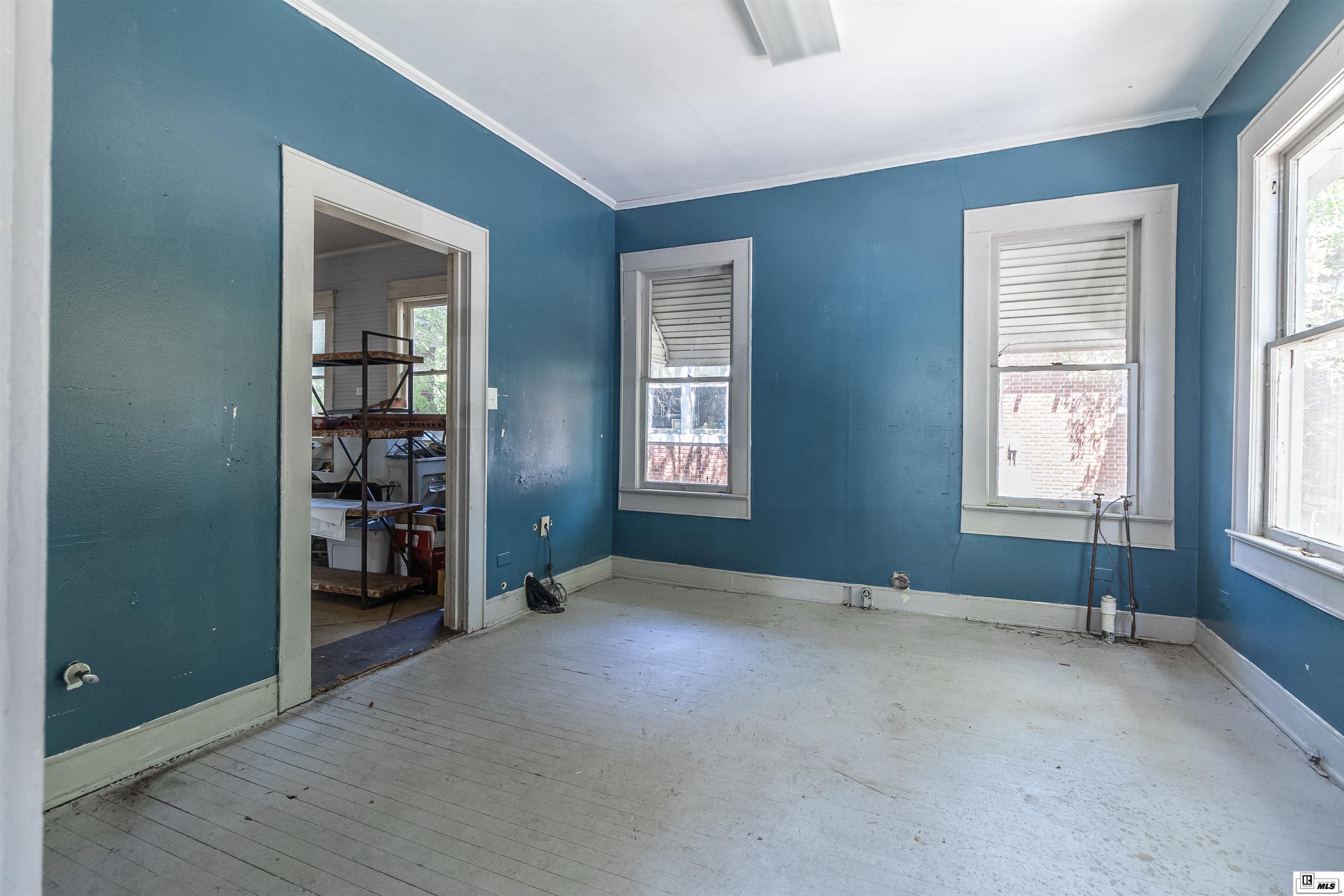 1006/1008 3rd  Street