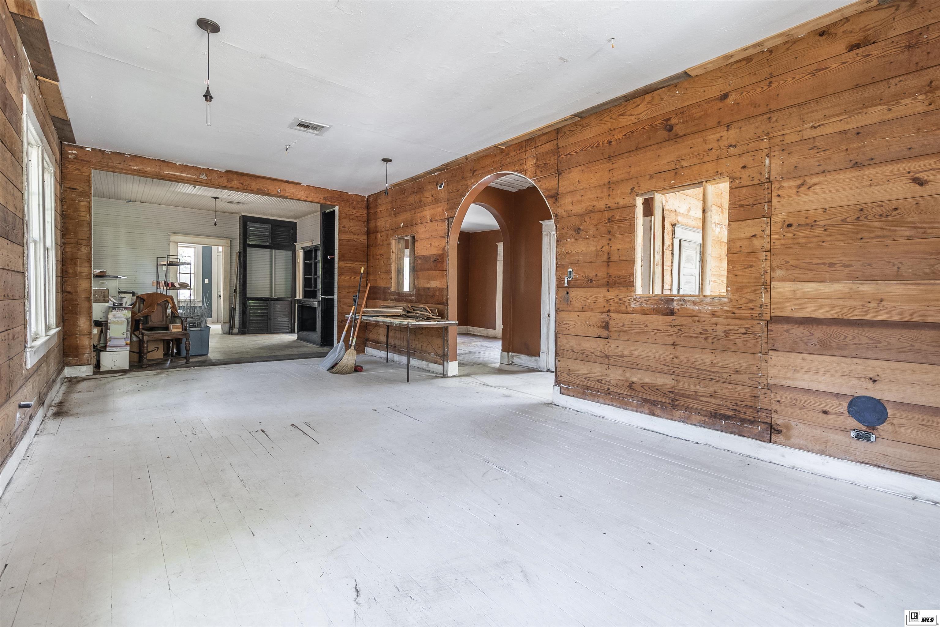 1006/1008 3rd  Street