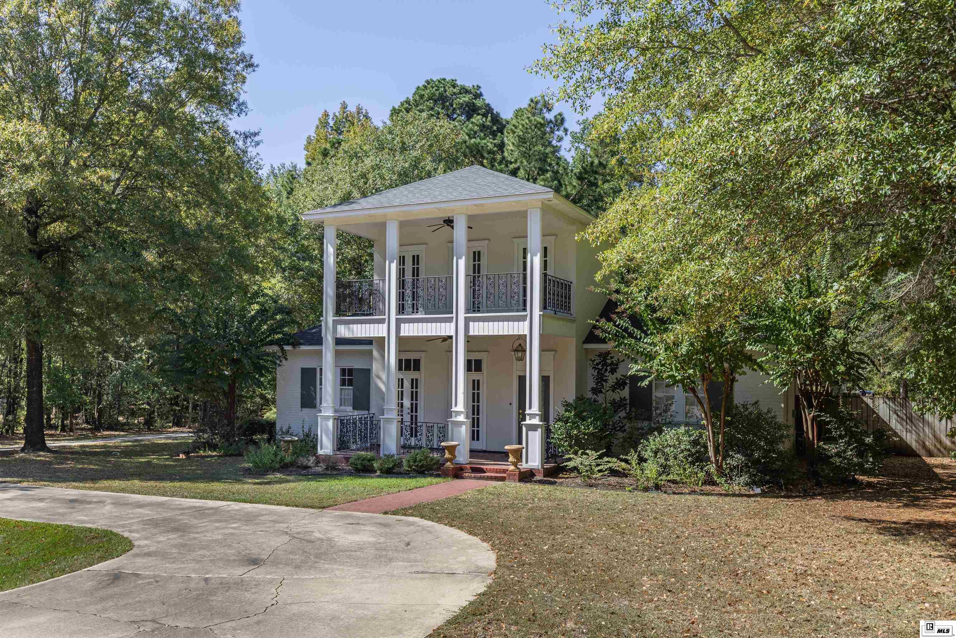 112 Deerfield Drive
