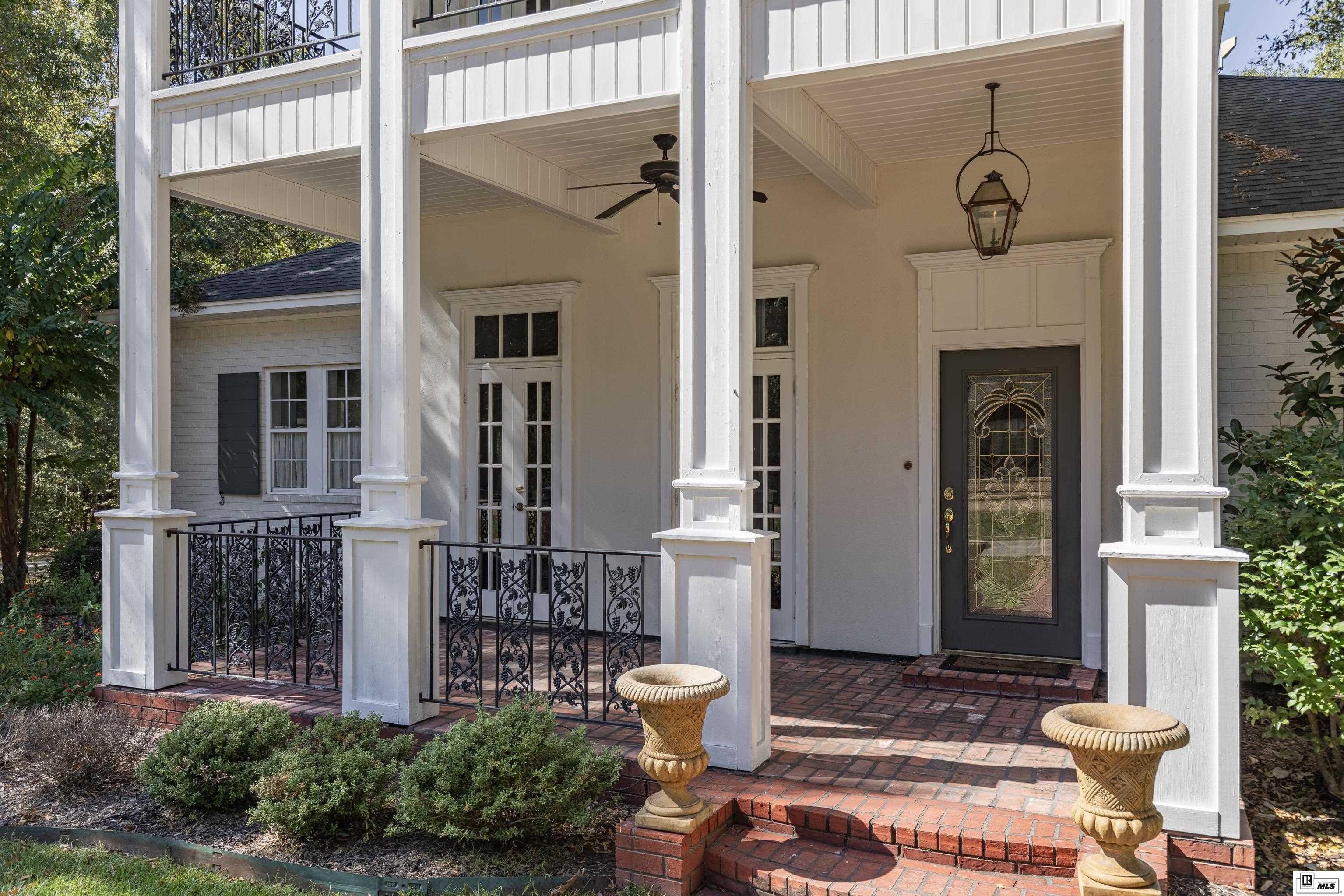112 Deerfield Drive