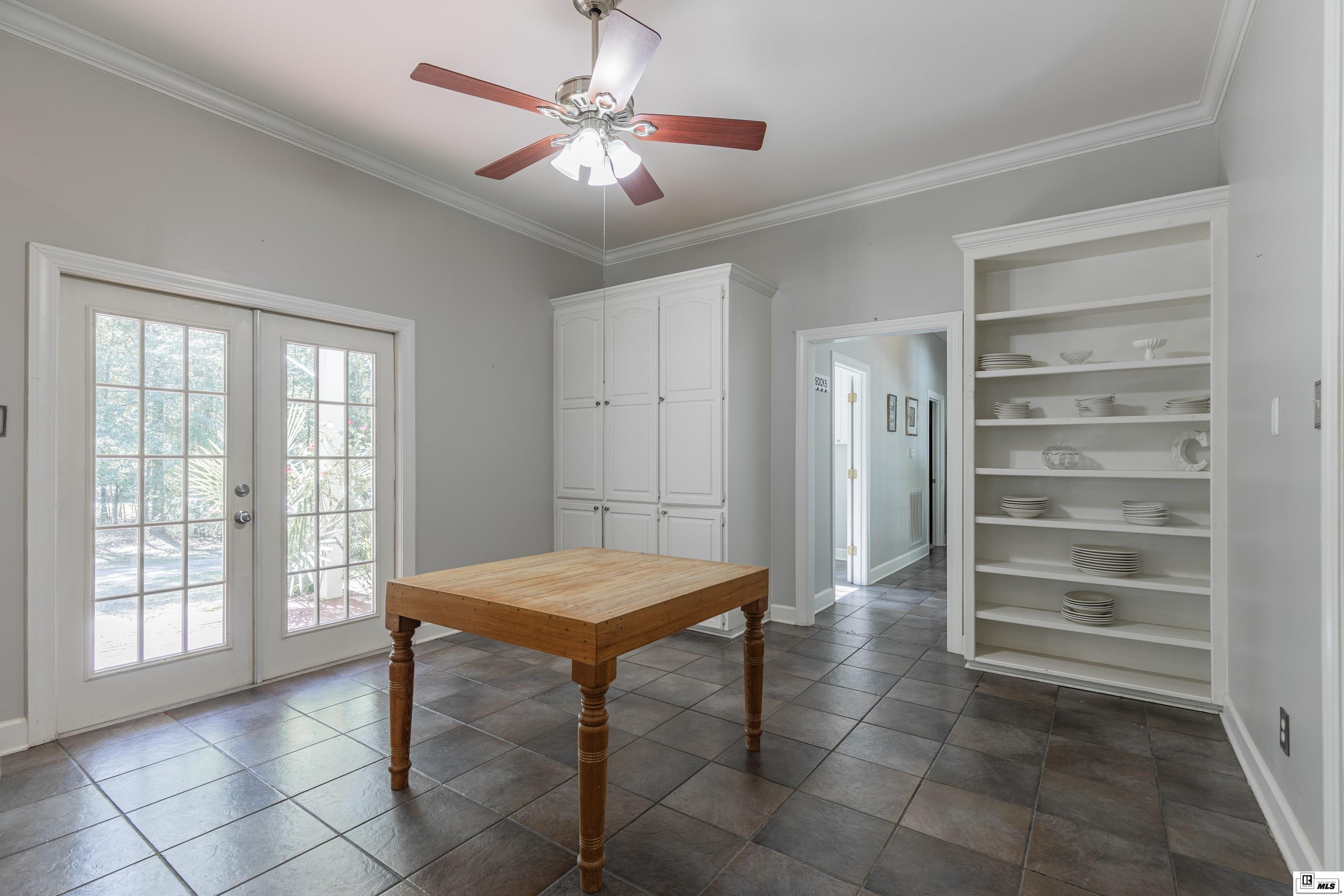 112 Deerfield Drive