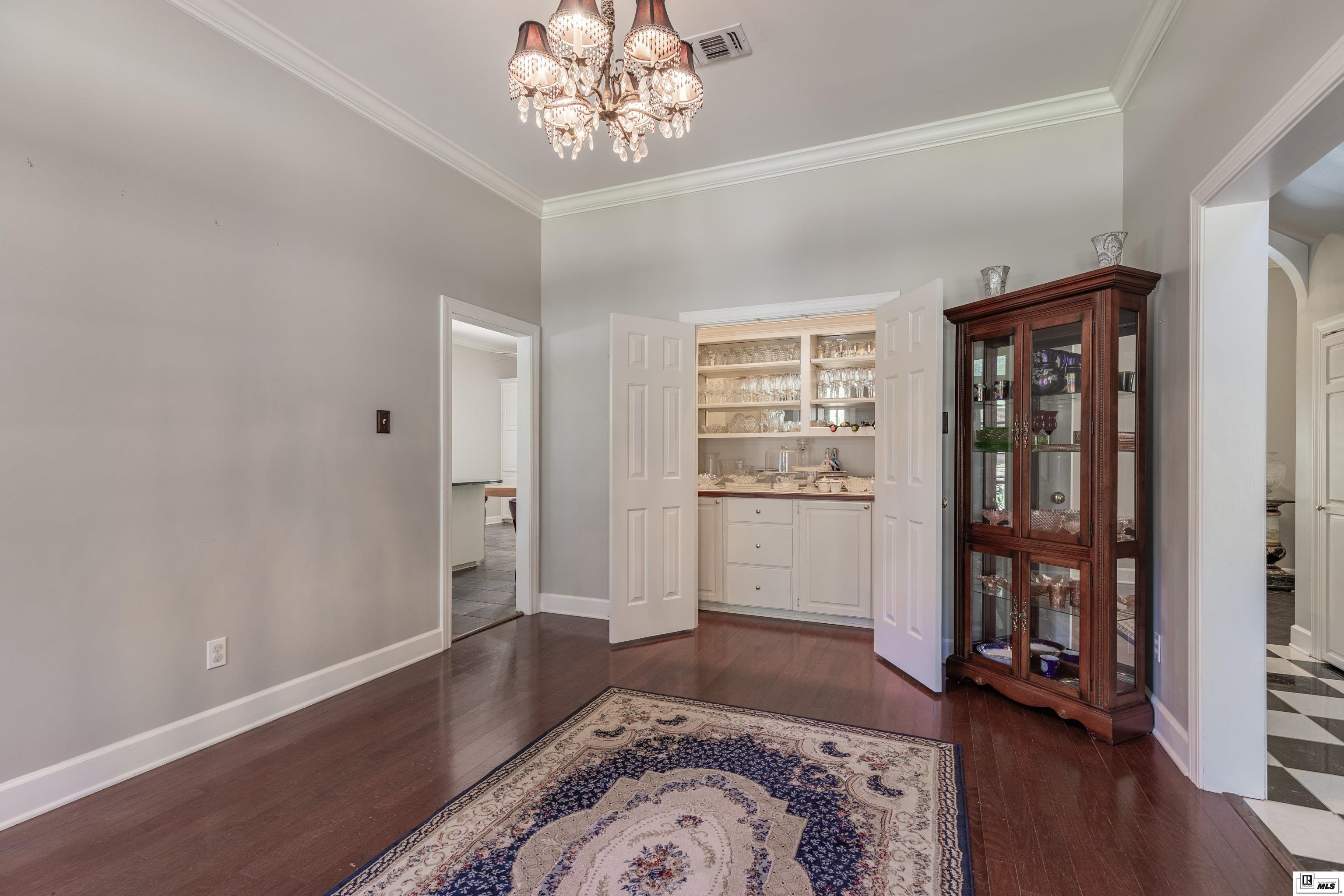 112 Deerfield Drive