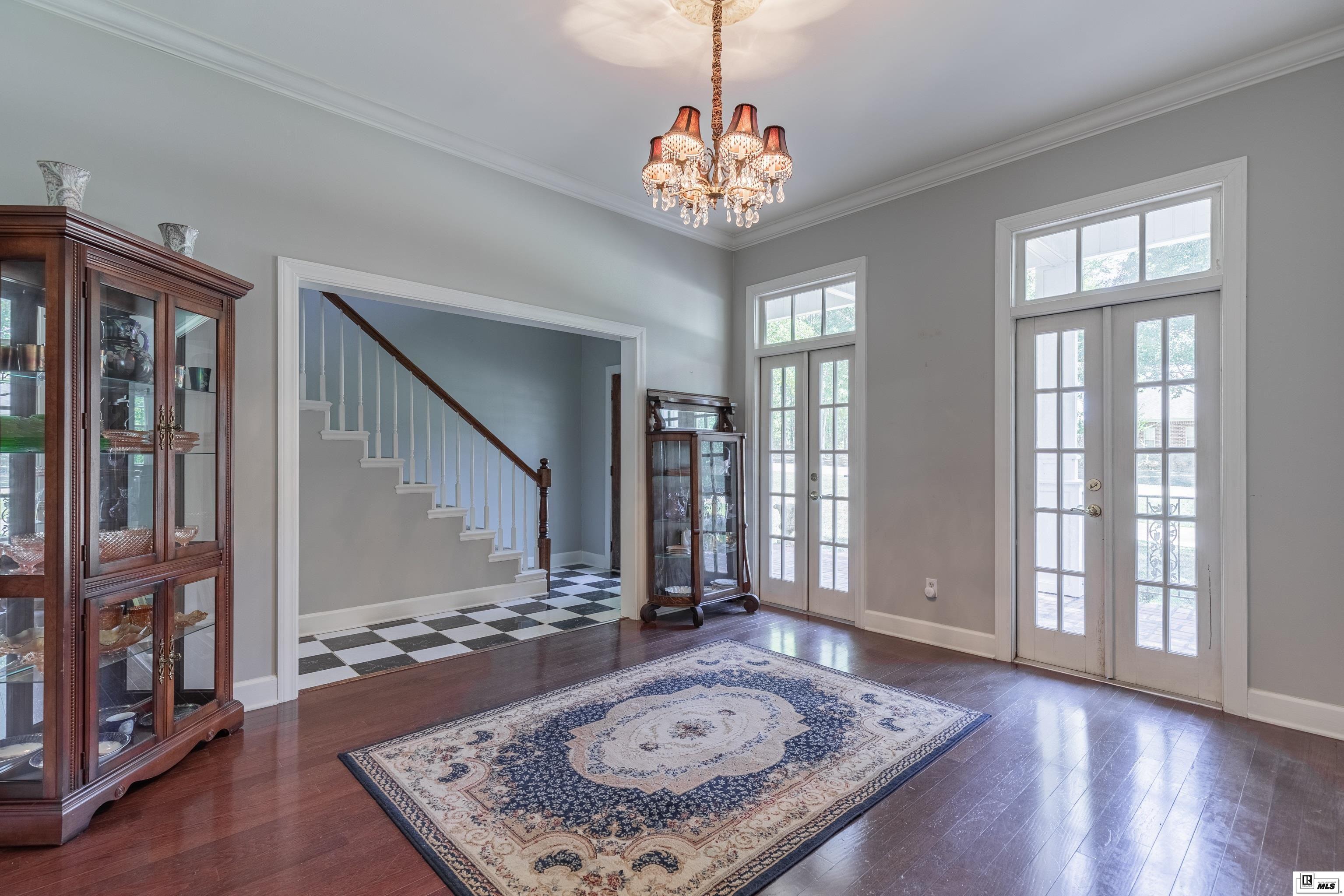 112 Deerfield Drive
