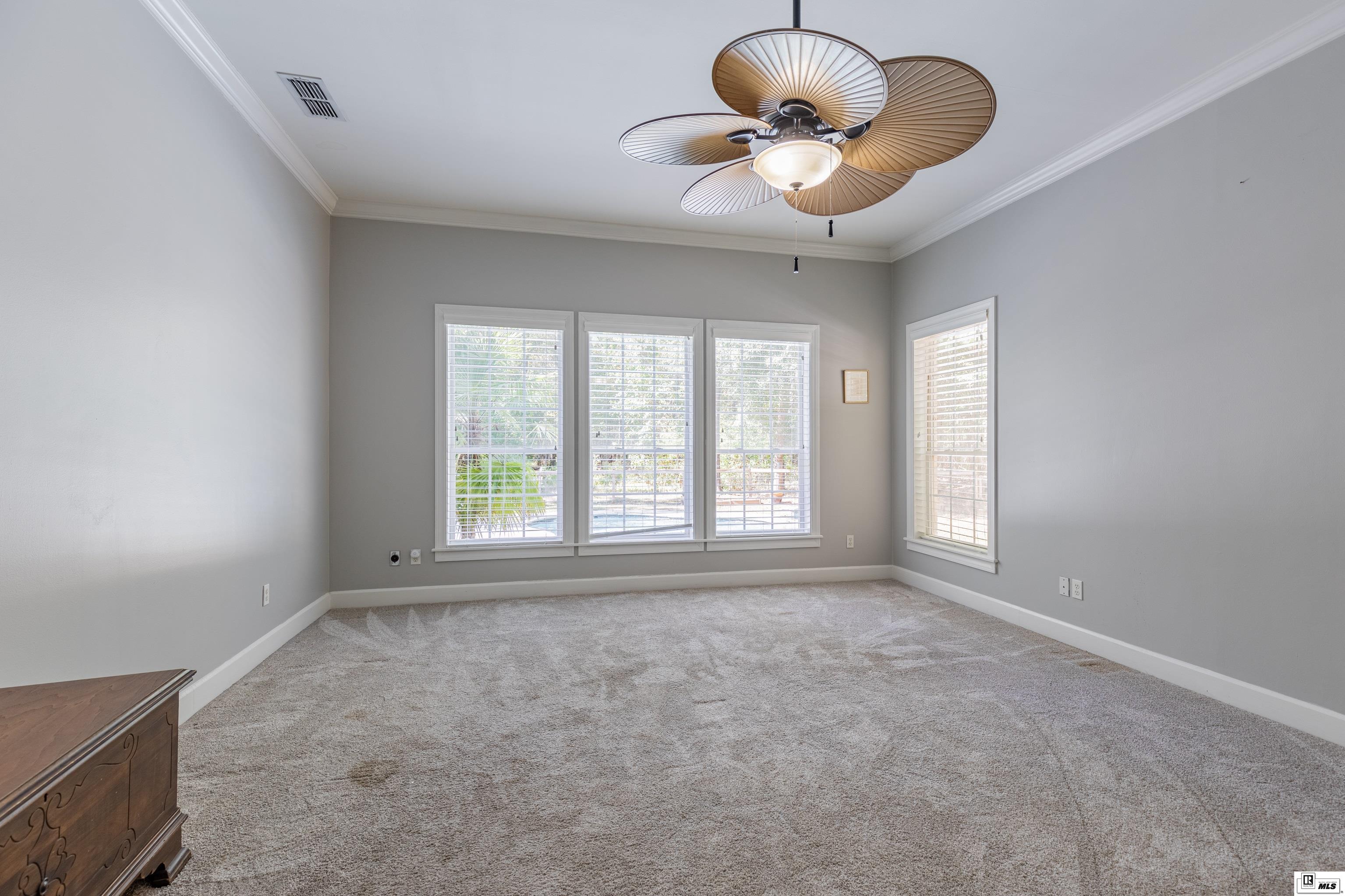 112 Deerfield Drive