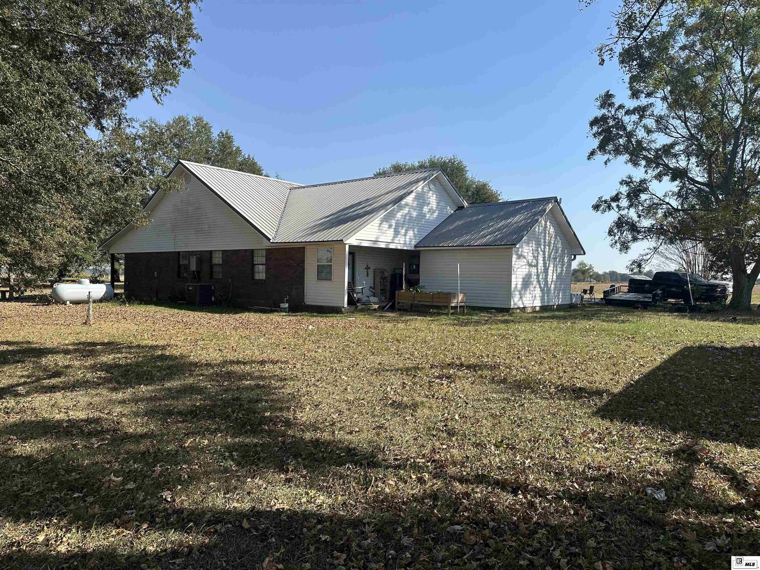 2400 Highway 578