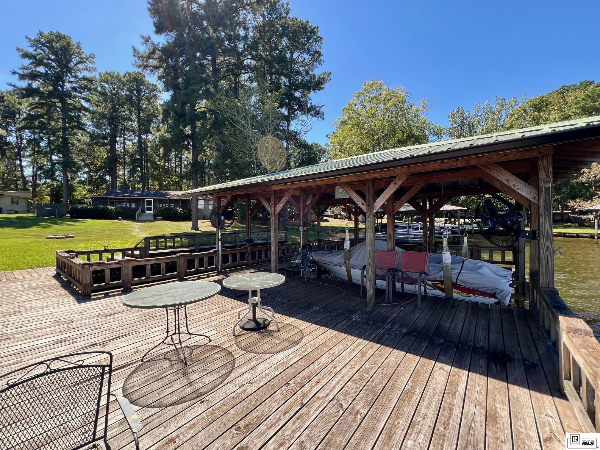 1245 Harmon Loop