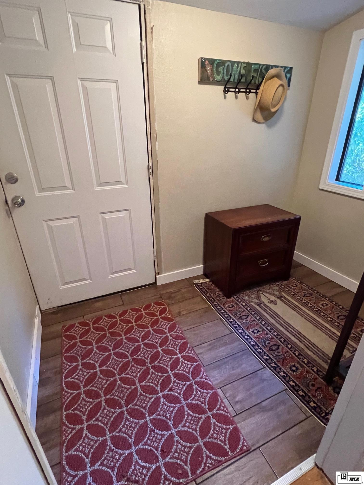 1245 Harmon Loop