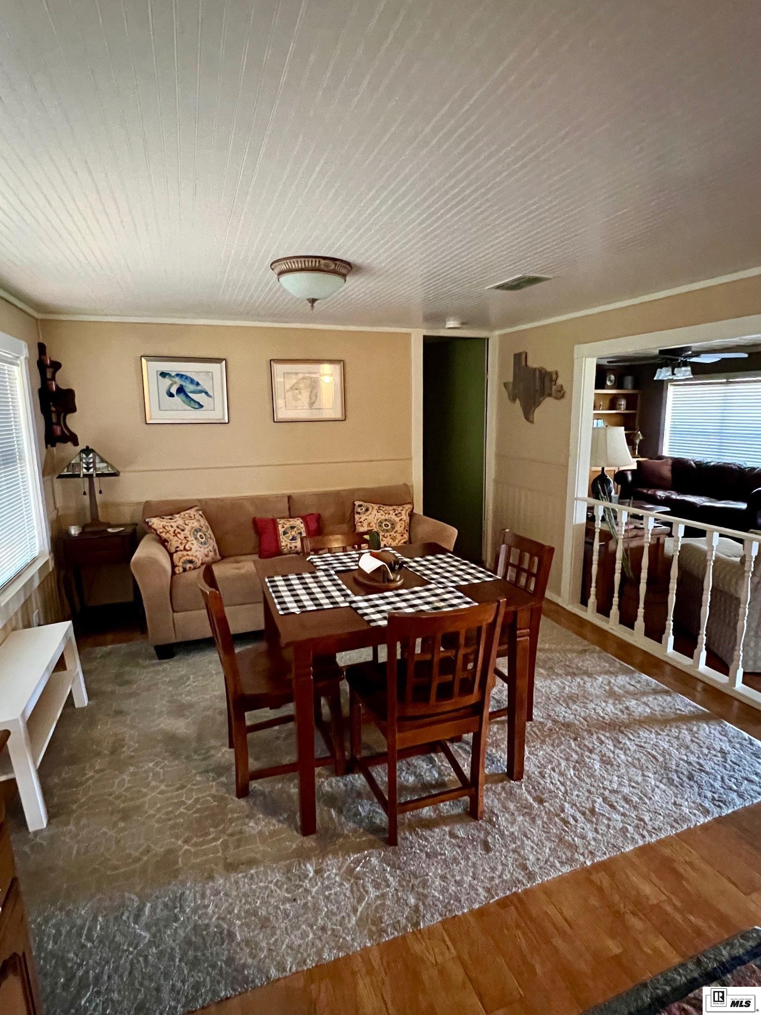 1245 Harmon Loop