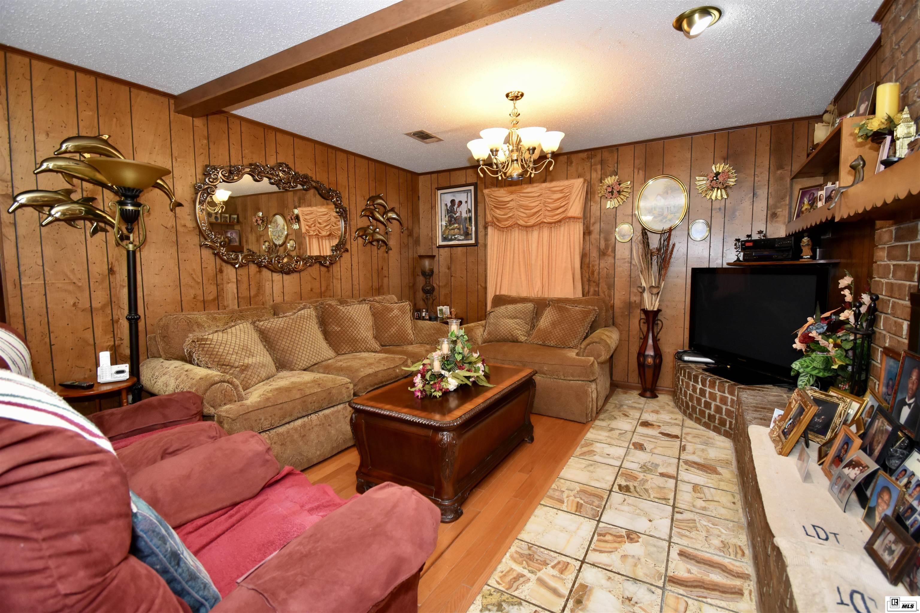 1439 Highway 155