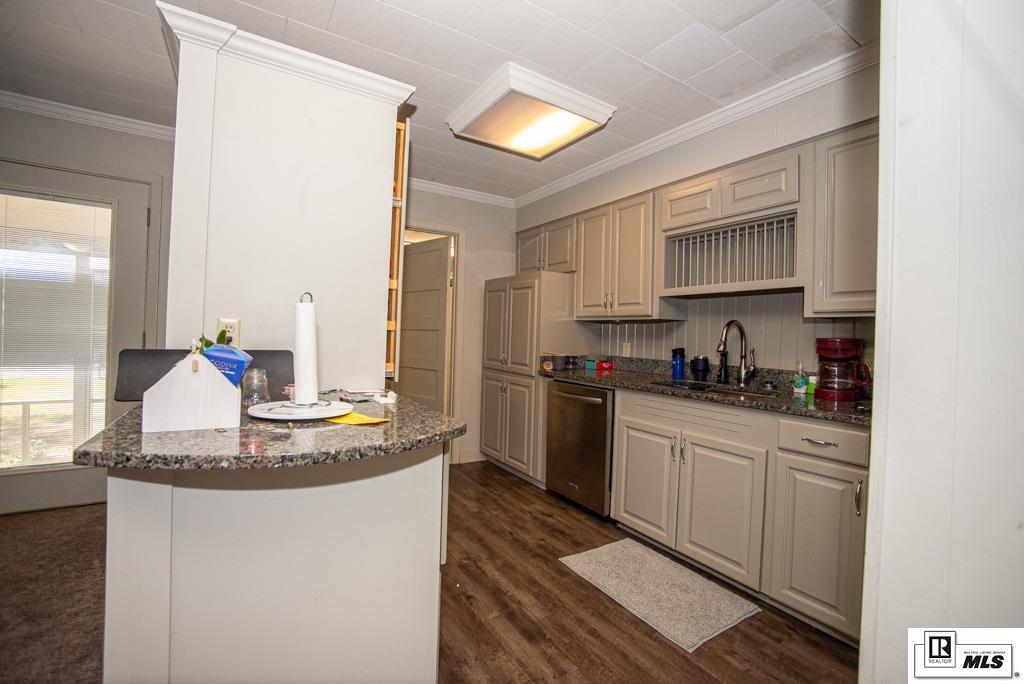 1221 Scotts Hideaway Road