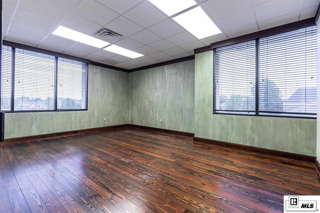 2400 Forsythe Avenue